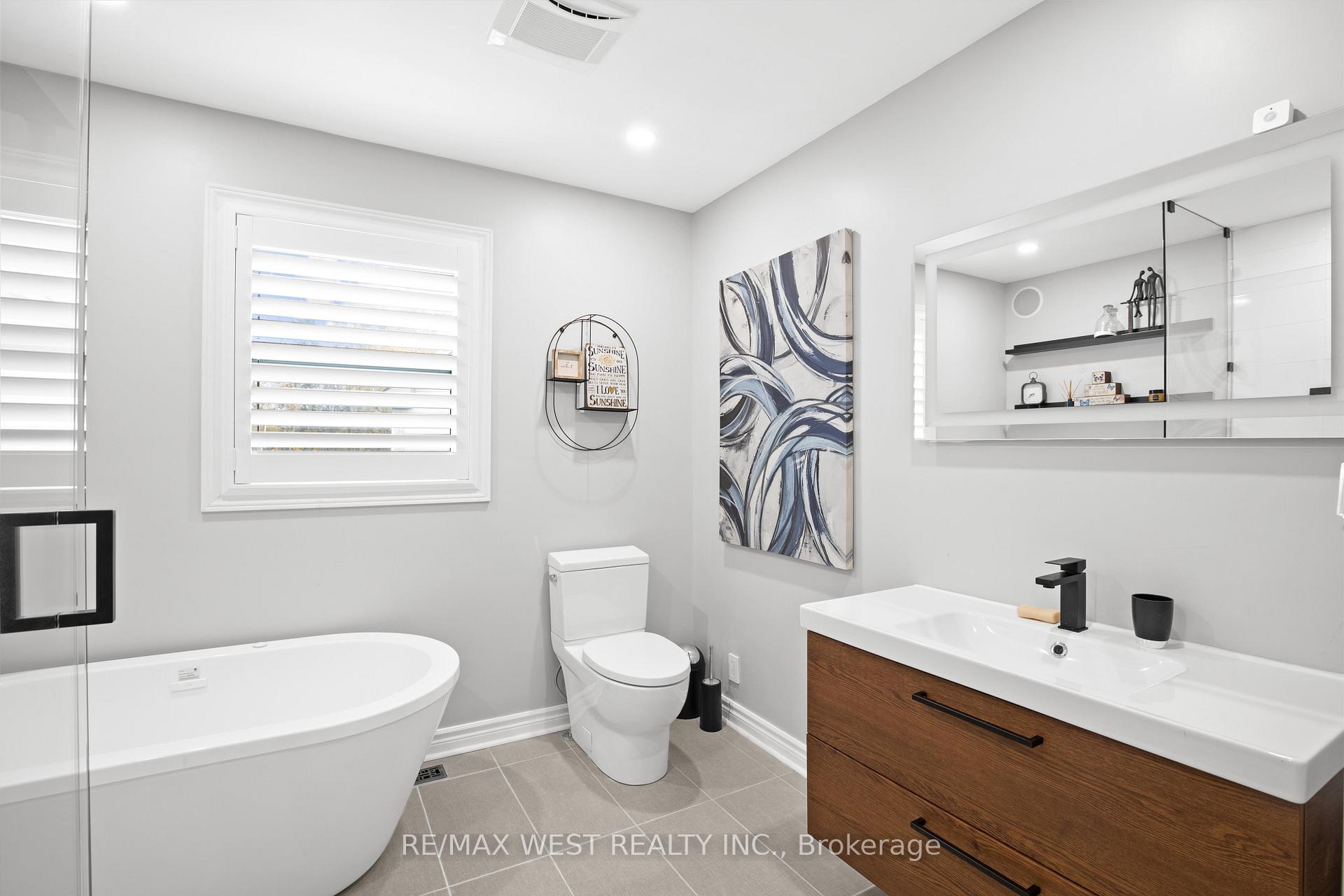 Photo 11 of 104 Fernbrook Drive, Wasaga Beach — HOMEH