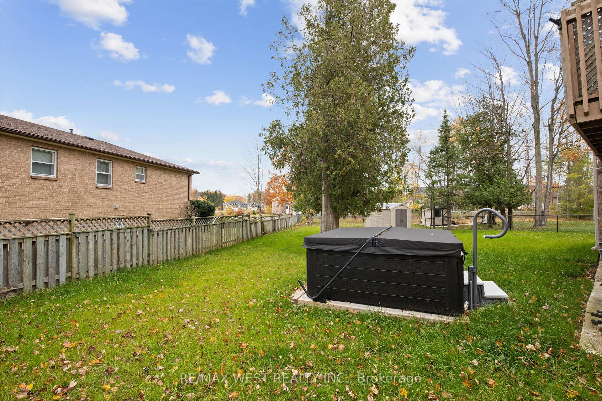 Photo 23 of 104 Fernbrook Drive, Wasaga Beach — HOMEH