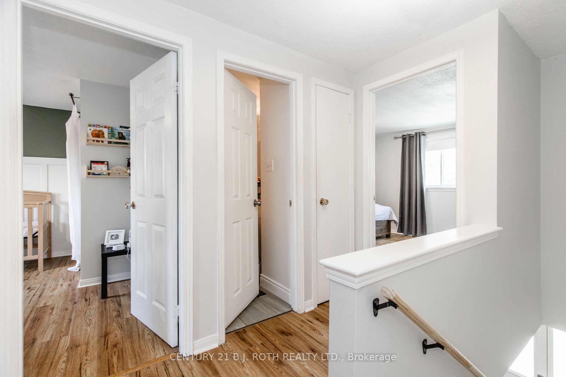 Photo 17 of 24 Christie Crescent, Barrie, Bayfield — HOMEH