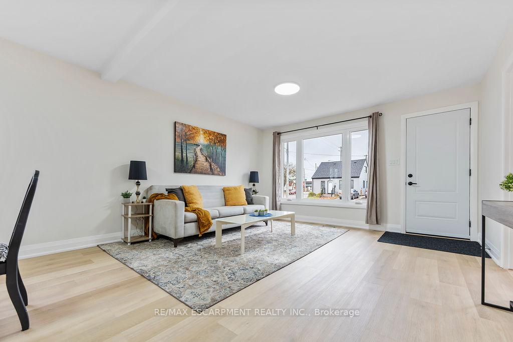 Photo 10 of 295 Glennie Avenue, Hamilton, Normanhurst — HOMEH