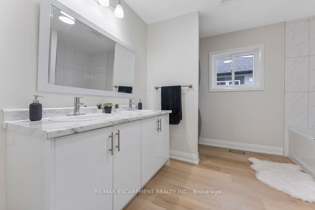 Photo 28 of 295 Glennie Avenue, Hamilton, Normanhurst — HOMEH