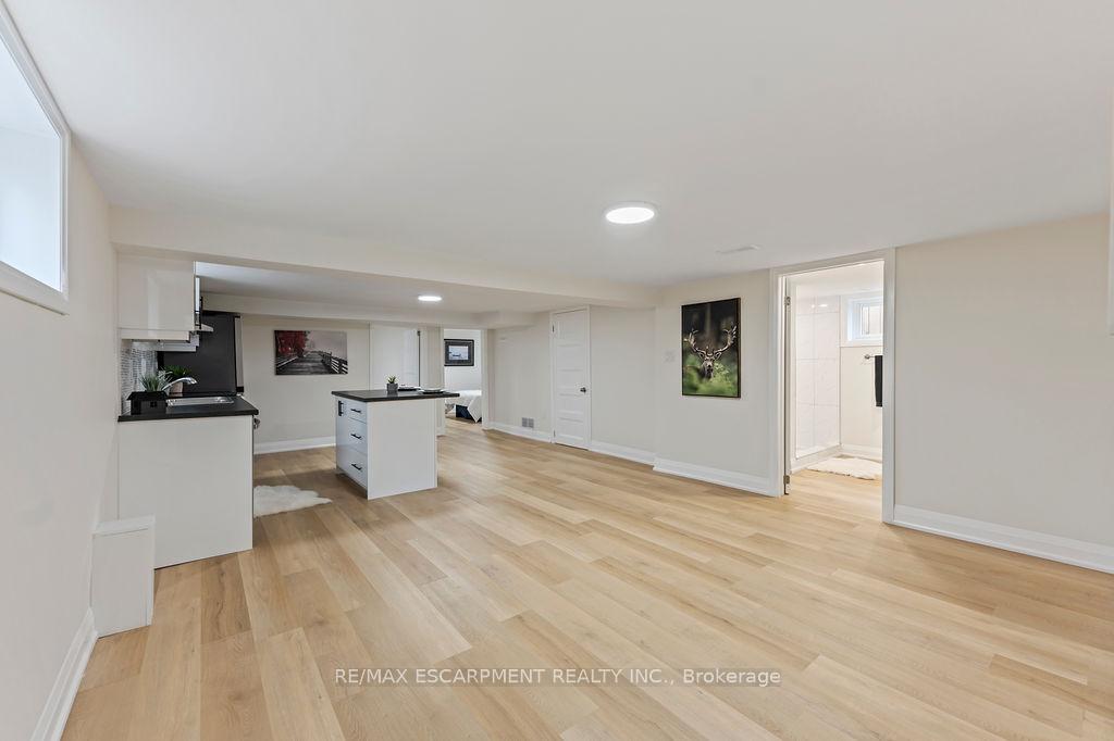 Photo 38 of 295 Glennie Avenue, Hamilton, Normanhurst — HOMEH