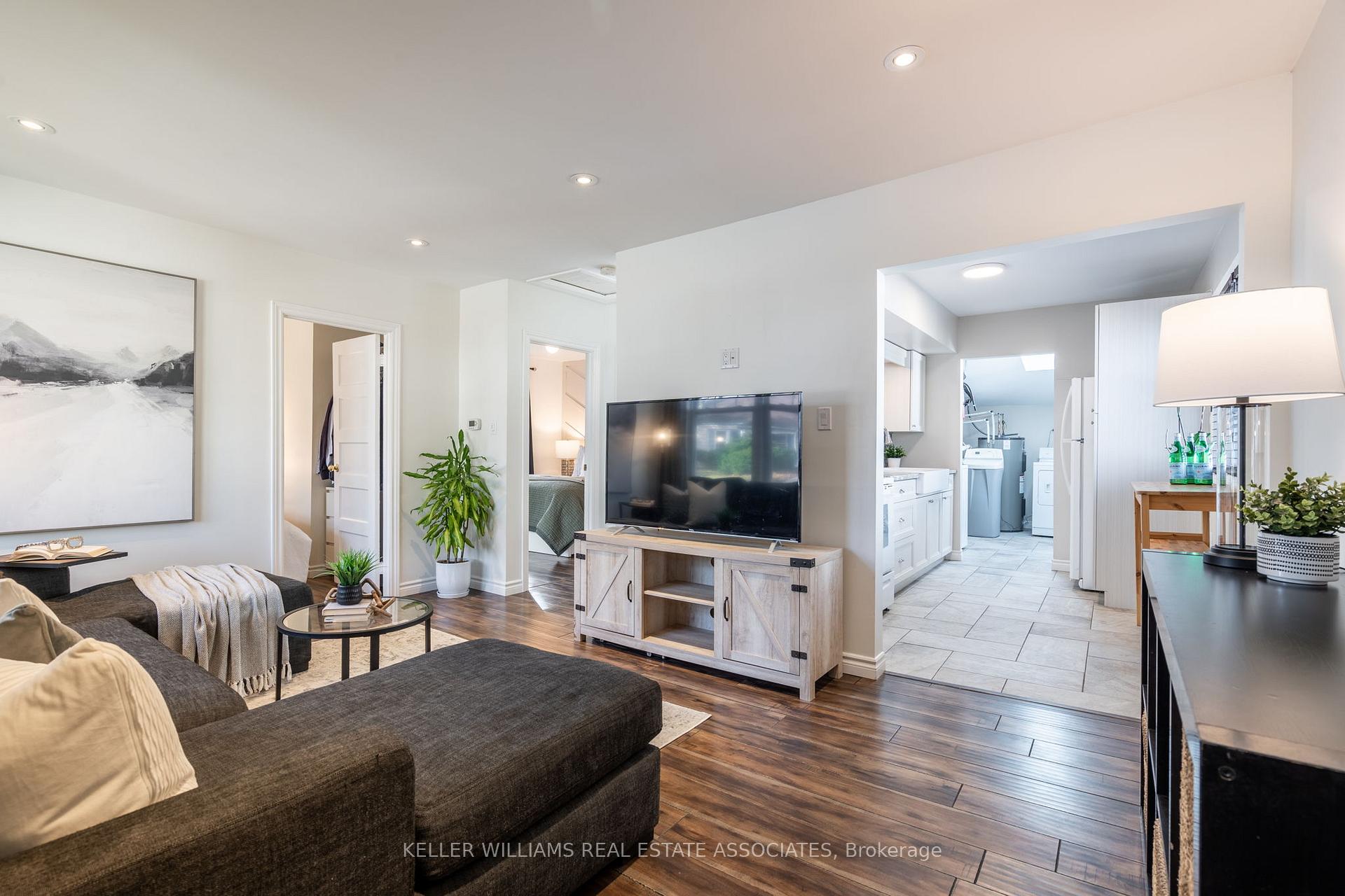 Photo 2 of 113 Pleasant Avenue, Kitchener — HOMEH