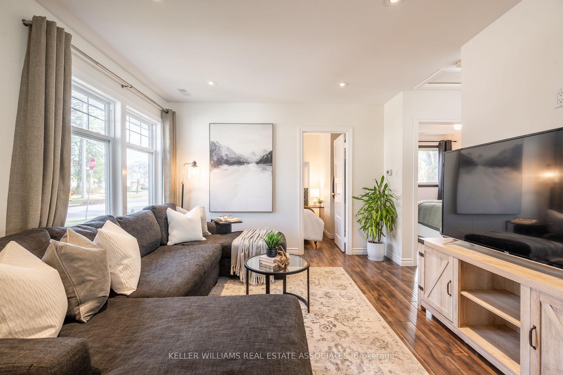 Photo 36 of 113 Pleasant Avenue, Kitchener — HOMEH