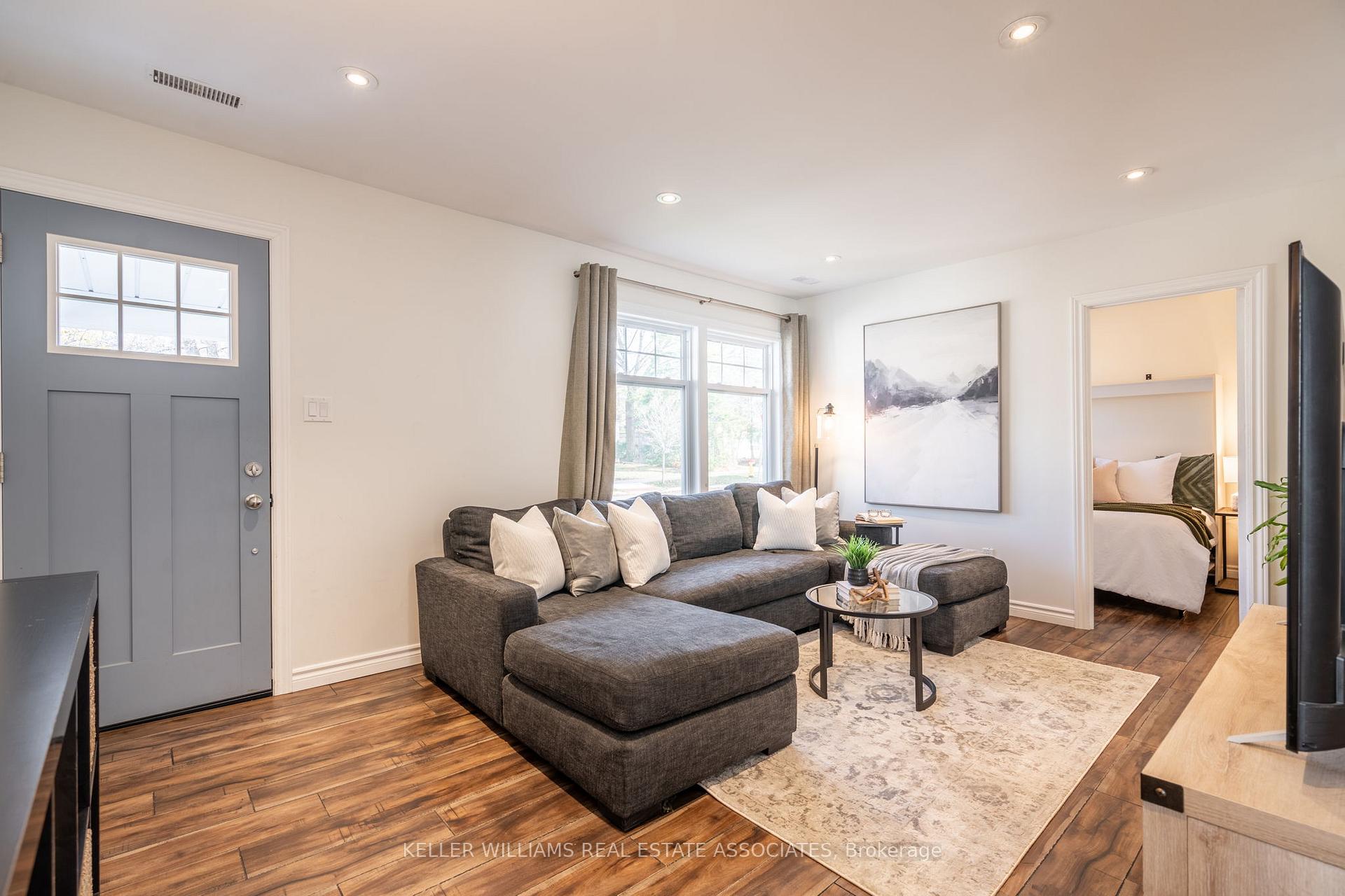 Photo 5 of 113 Pleasant Avenue, Kitchener — HOMEH