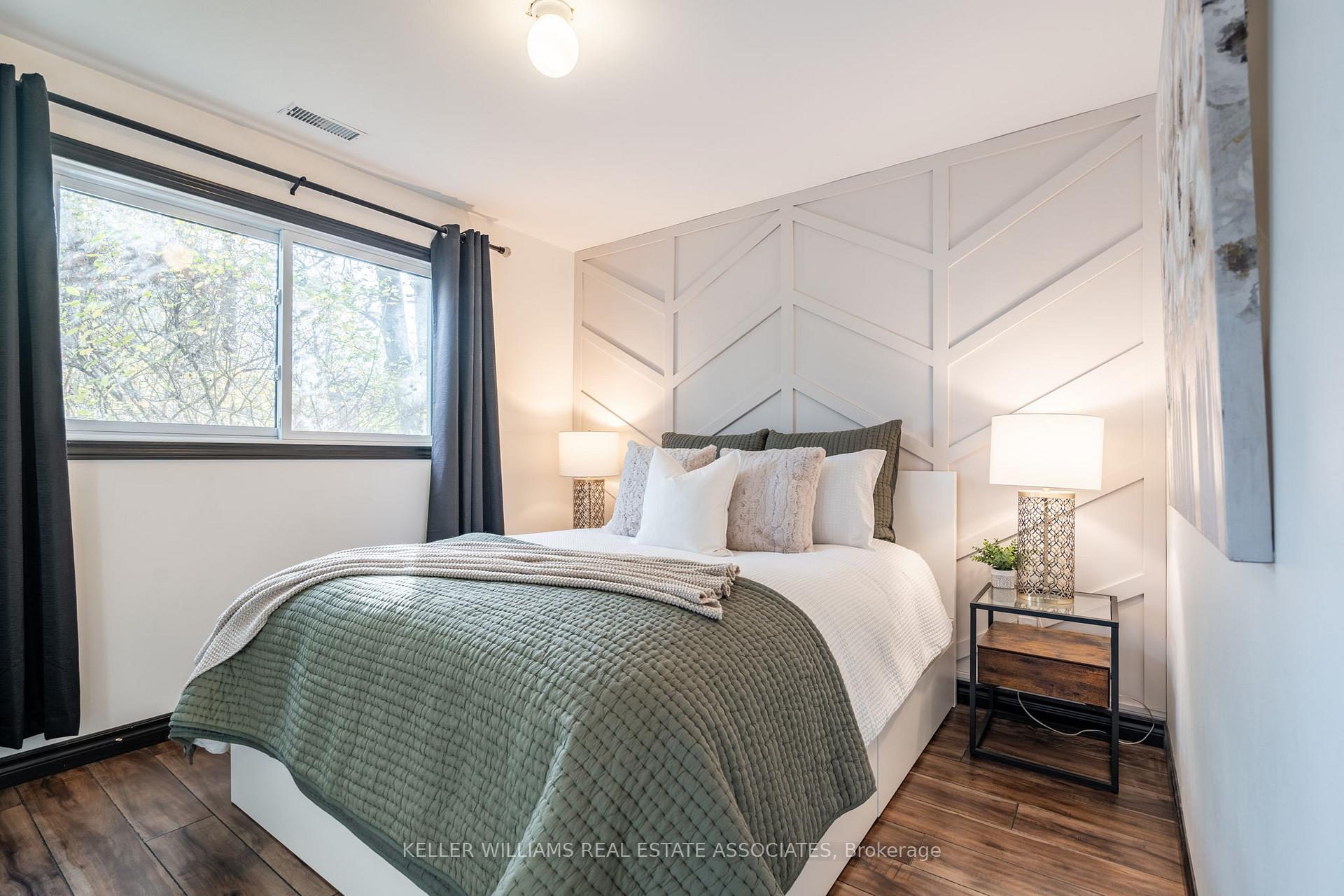 Photo 16 of 113 Pleasant Avenue, Kitchener — HOMEH