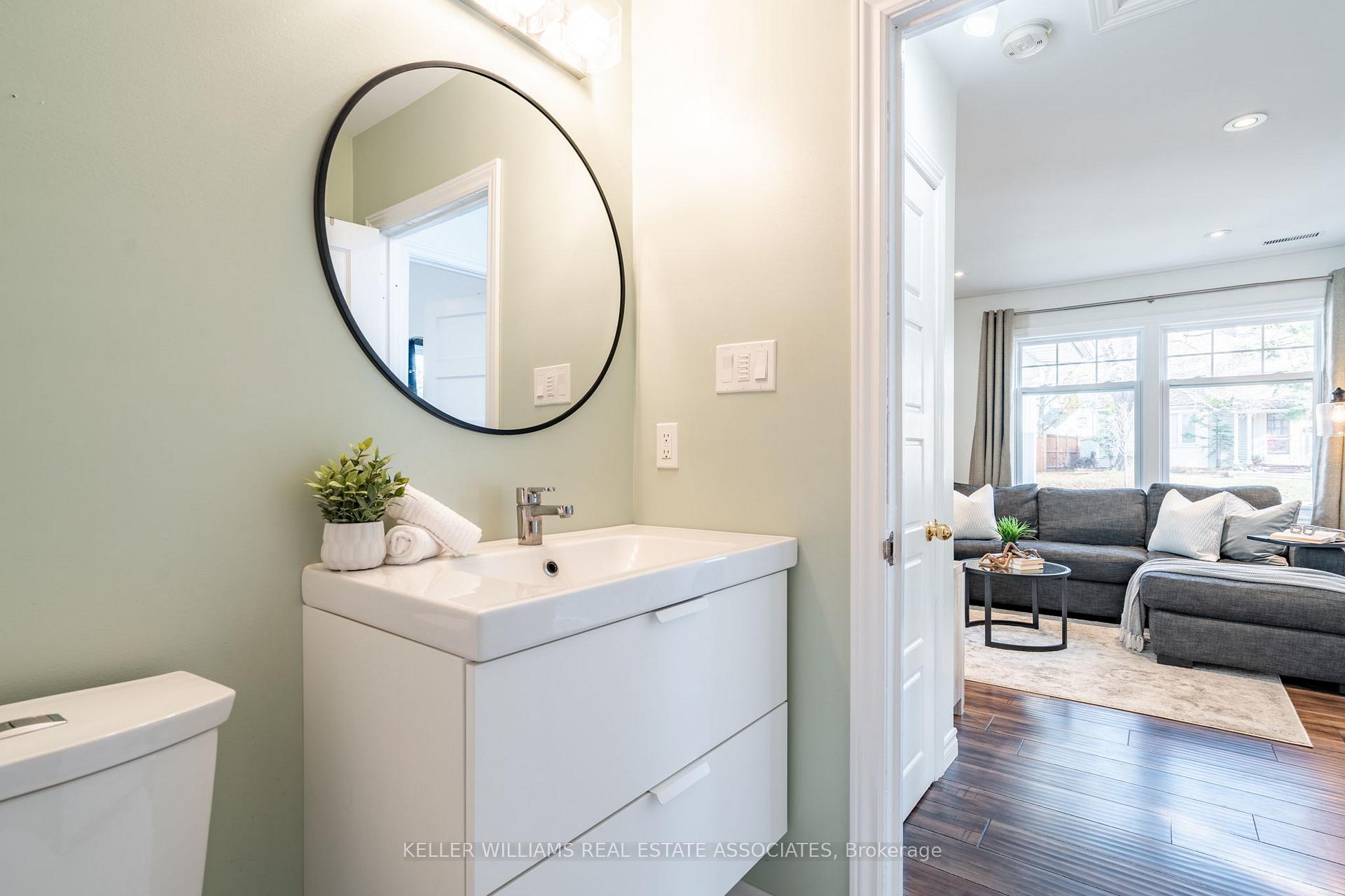 Photo 20 of 113 Pleasant Avenue, Kitchener — HOMEH