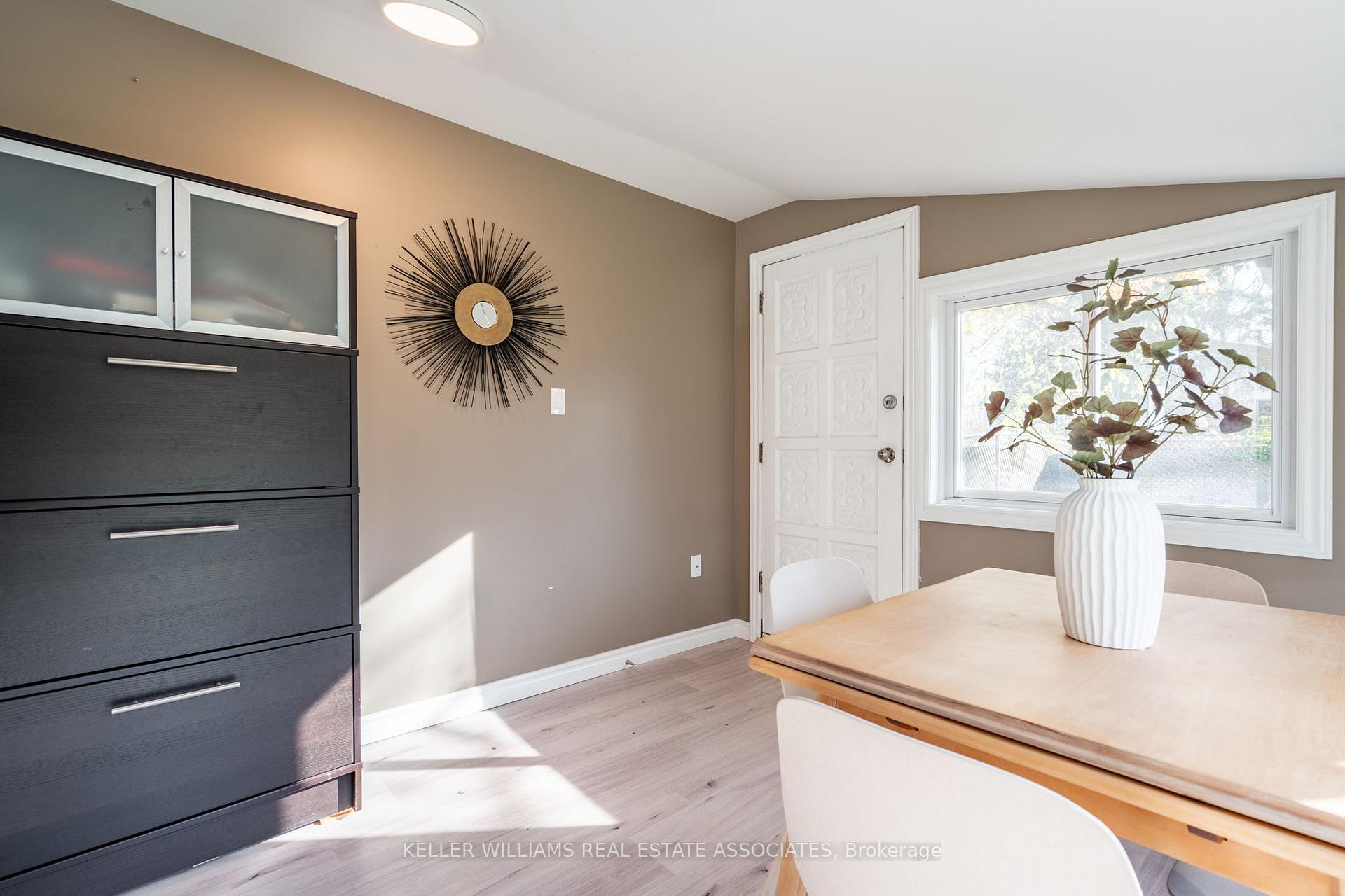 Photo 22 of 113 Pleasant Avenue, Kitchener — HOMEH