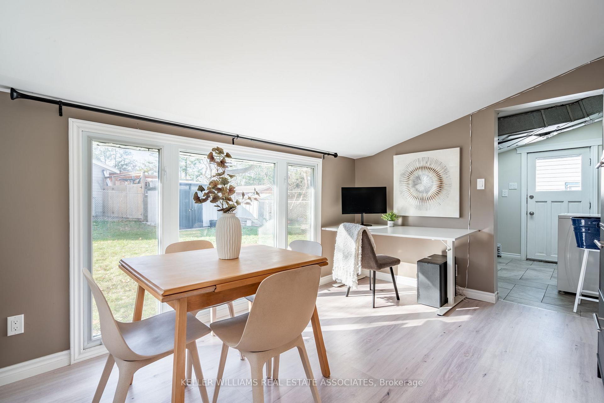Photo 15 of 113 Pleasant Avenue, Kitchener — HOMEH