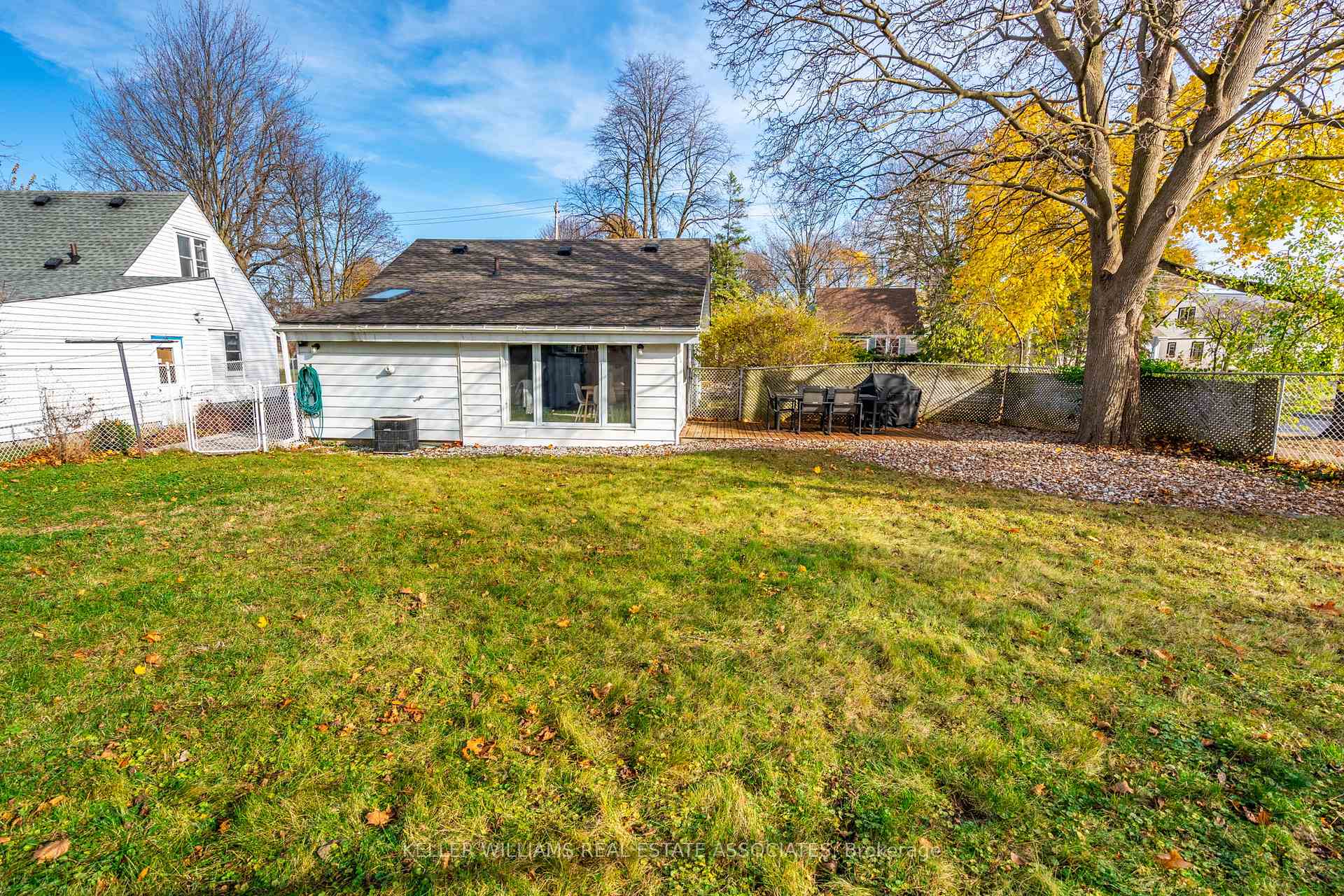 Photo 27 of 113 Pleasant Avenue, Kitchener — HOMEH