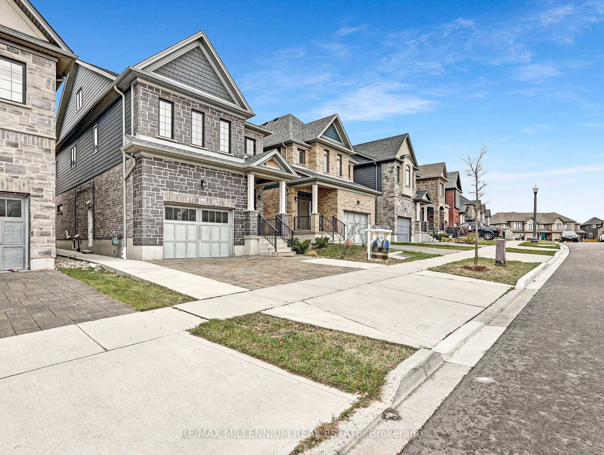 Photo 7 of 156 Hollybrook Trail, Kitchener, Doon South — HOMEH