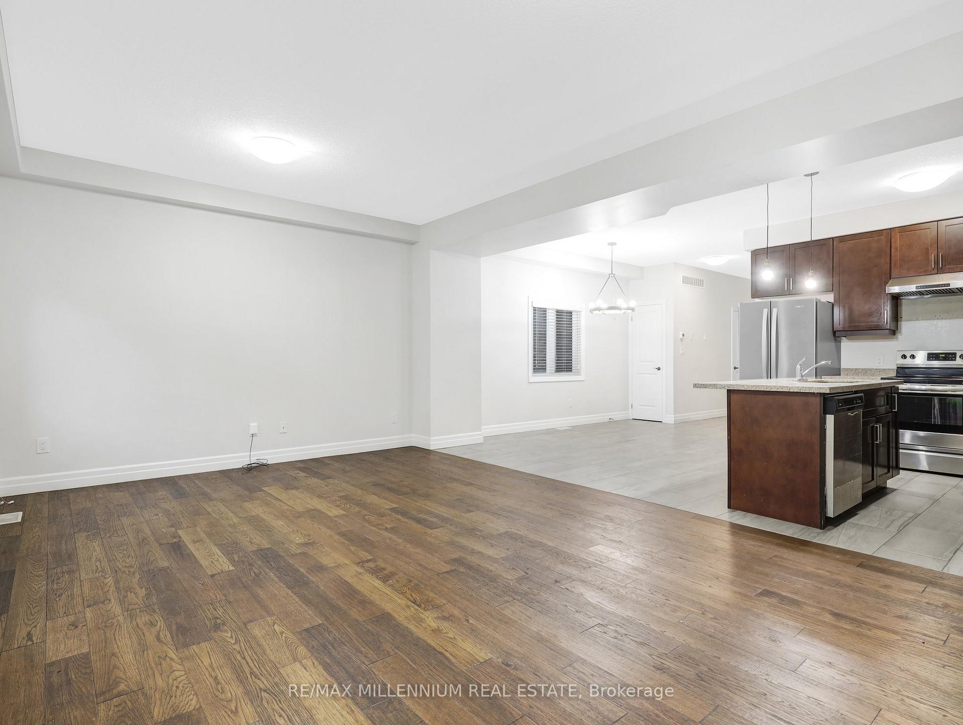 Photo 5 of 156 Hollybrook Trail, Kitchener, Doon South — HOMEH