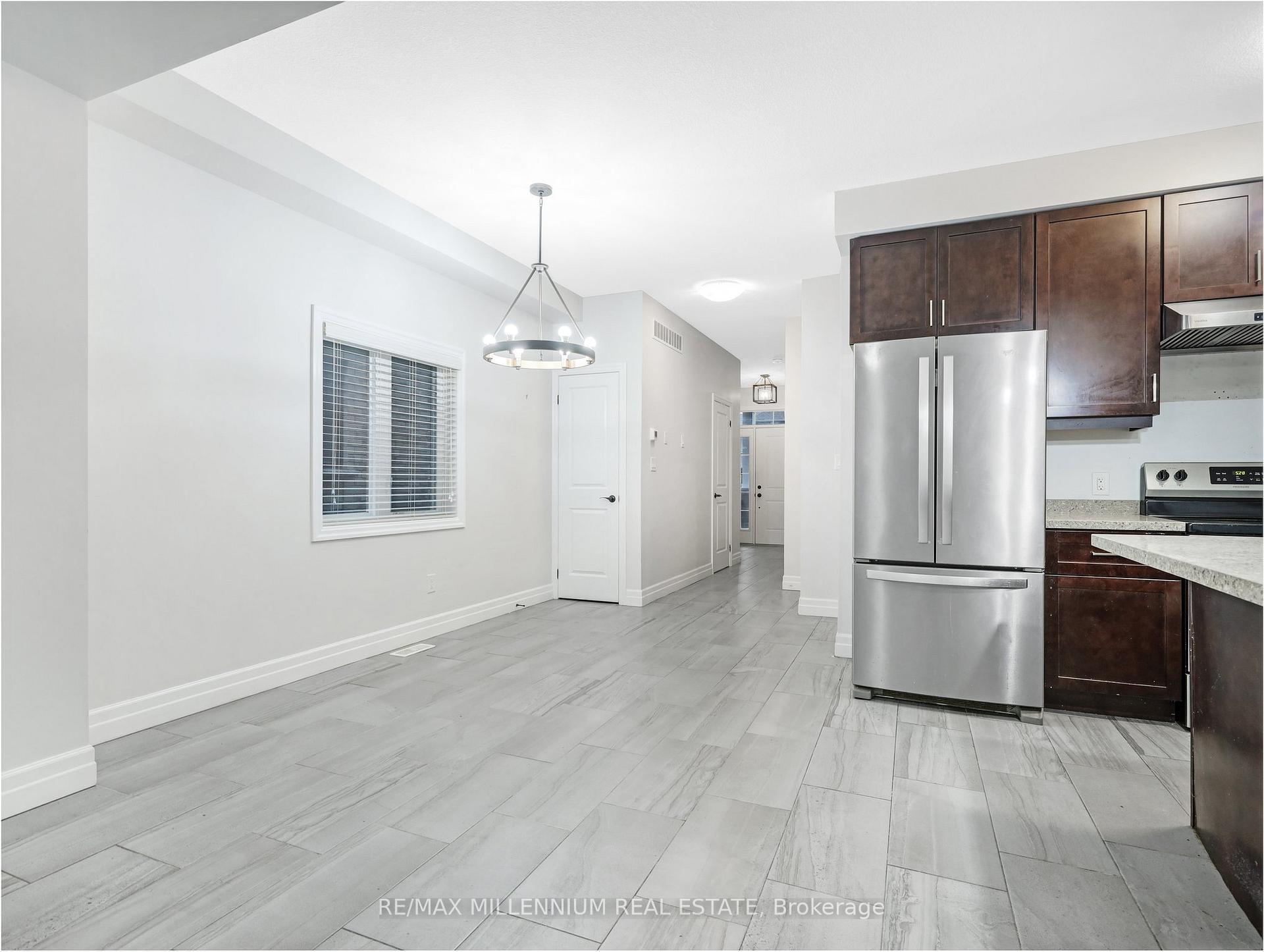 Photo 2 of 156 Hollybrook Trail, Kitchener, Doon South — HOMEH