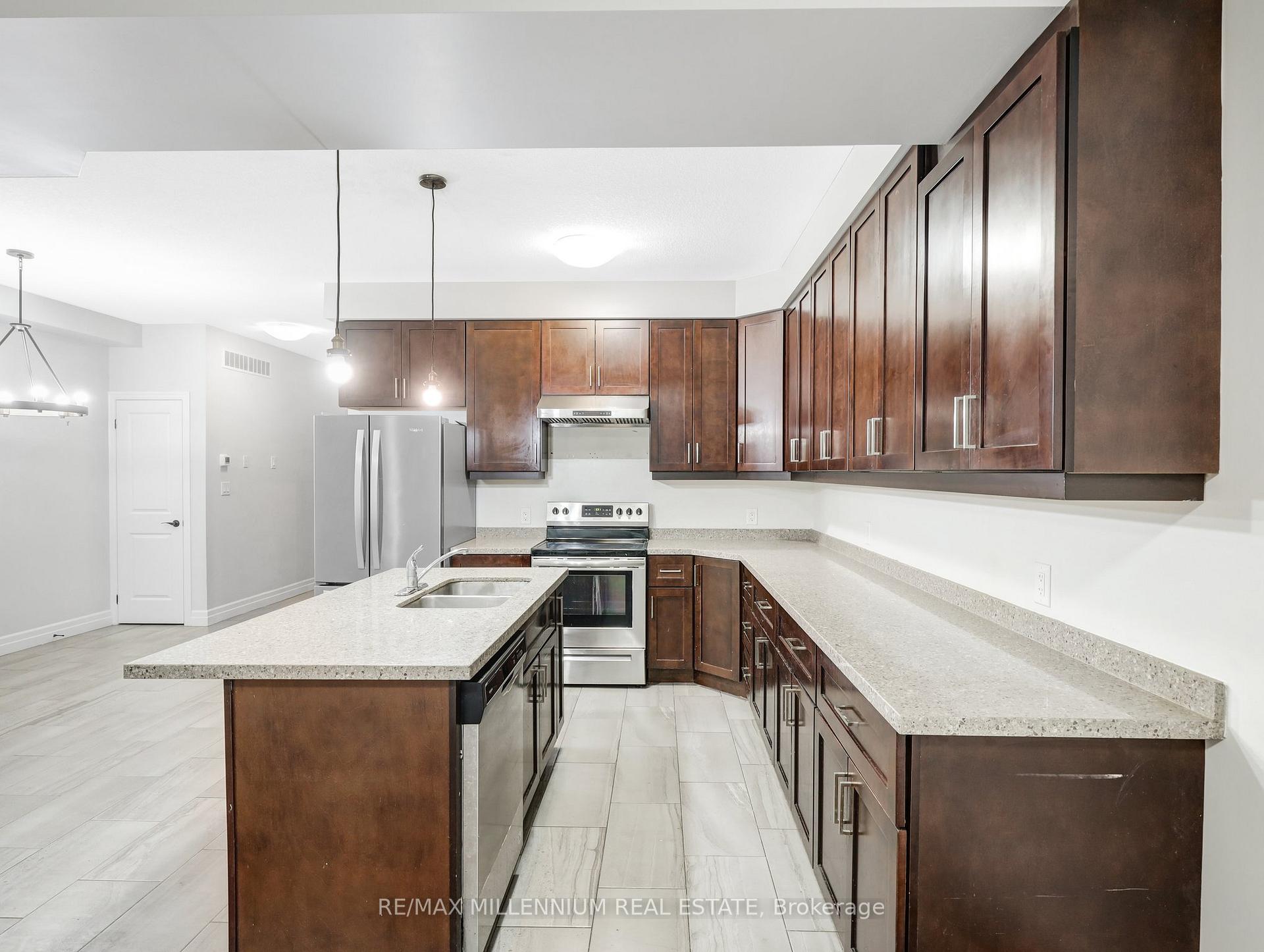 Photo 11 of 156 Hollybrook Trail, Kitchener, Doon South — HOMEH