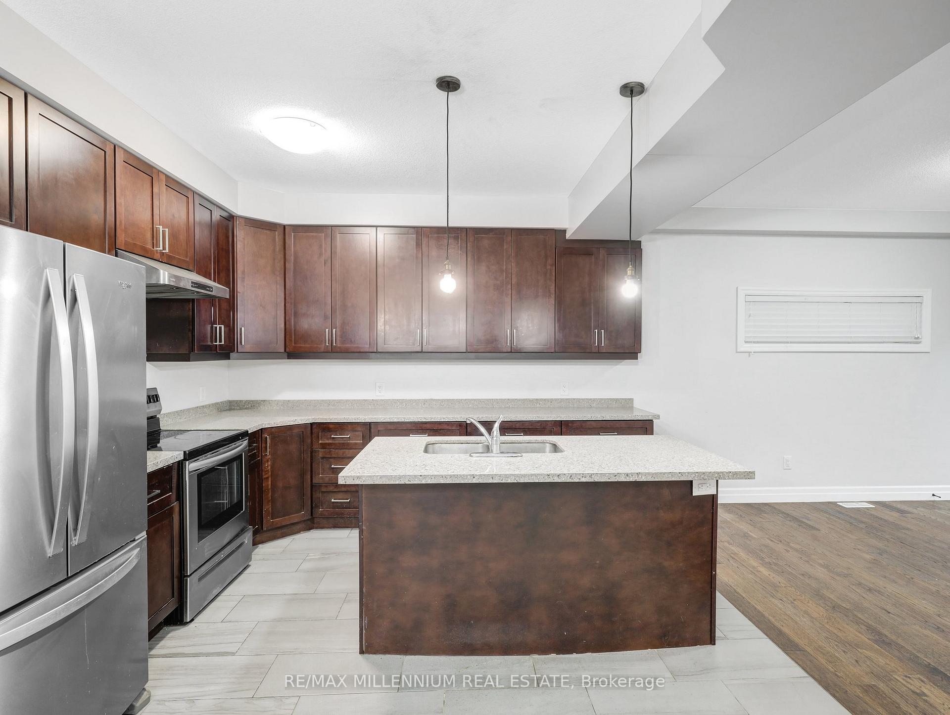 Photo 4 of 156 Hollybrook Trail, Kitchener, Doon South — HOMEH