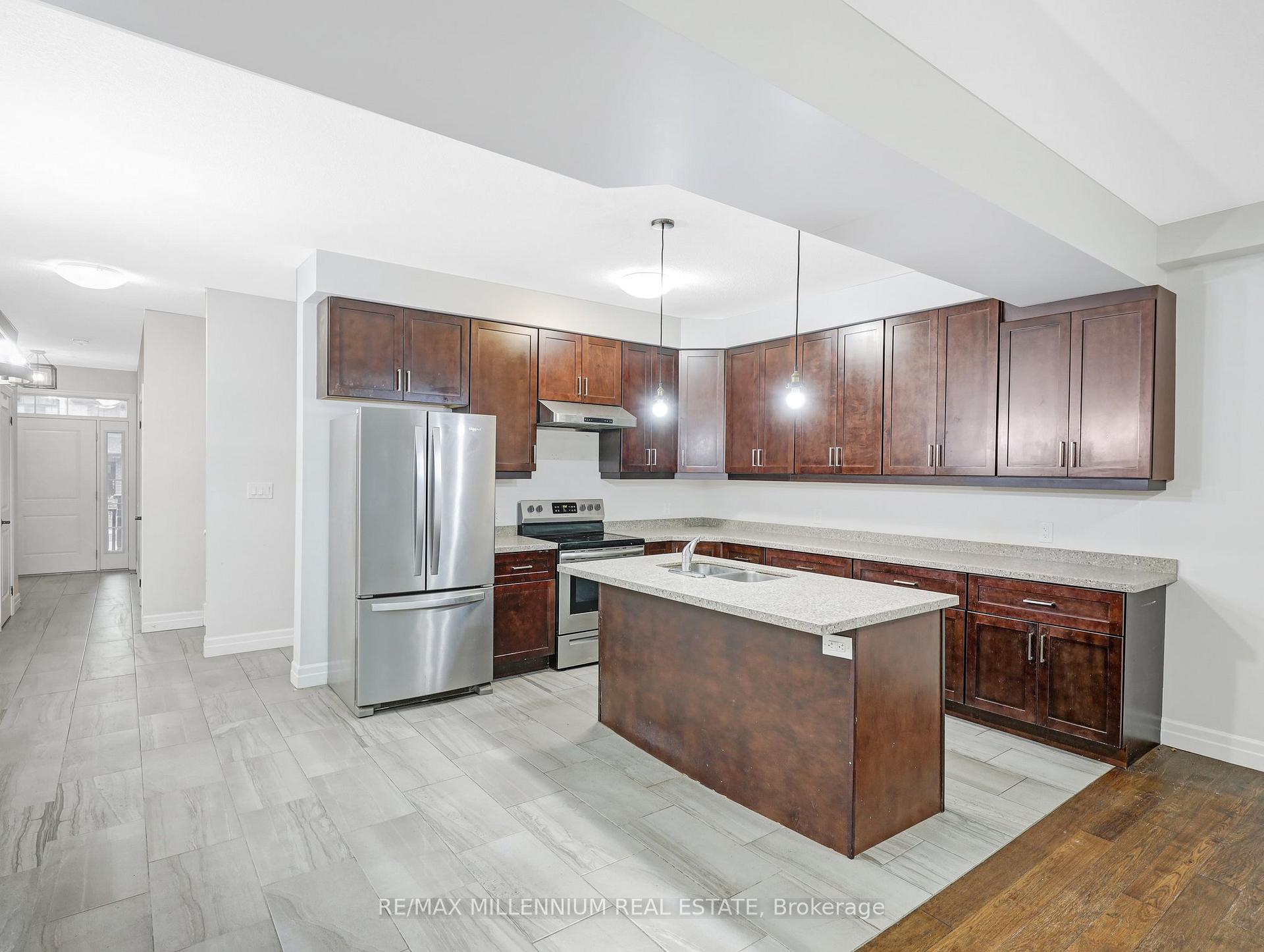 Photo 16 of 156 Hollybrook Trail, Kitchener, Doon South — HOMEH