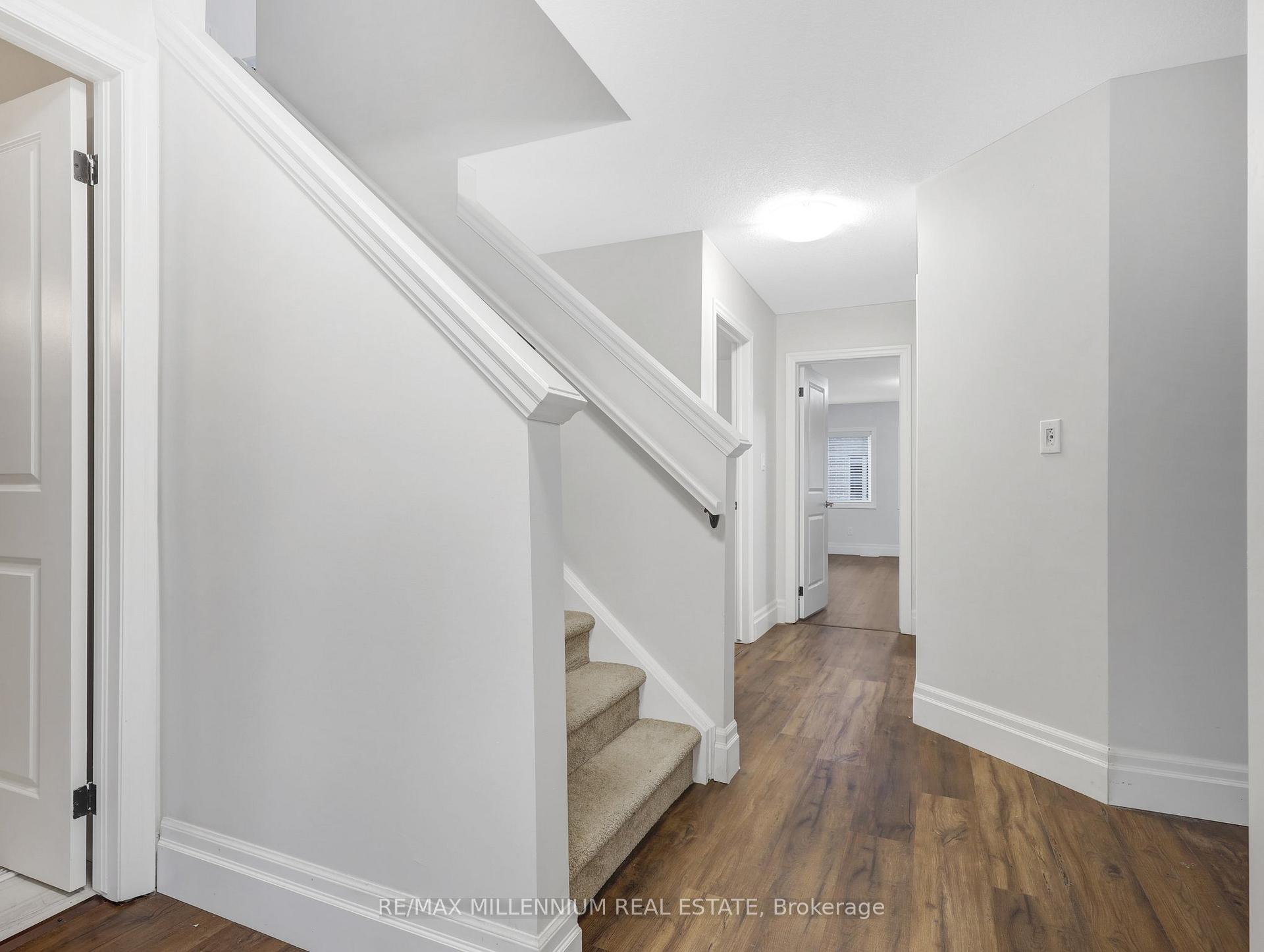 Photo 17 of 156 Hollybrook Trail, Kitchener, Doon South — HOMEH
