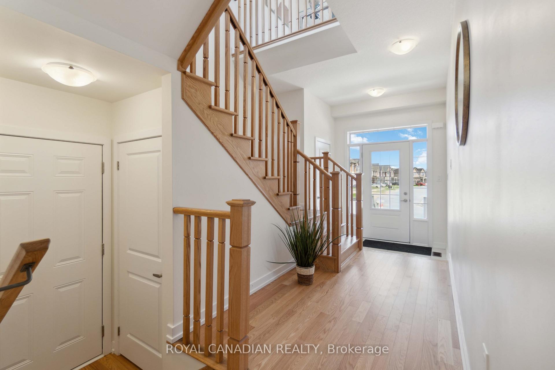 Photo 9 of 40 Lumb Drive, Cambridge — HOMEH