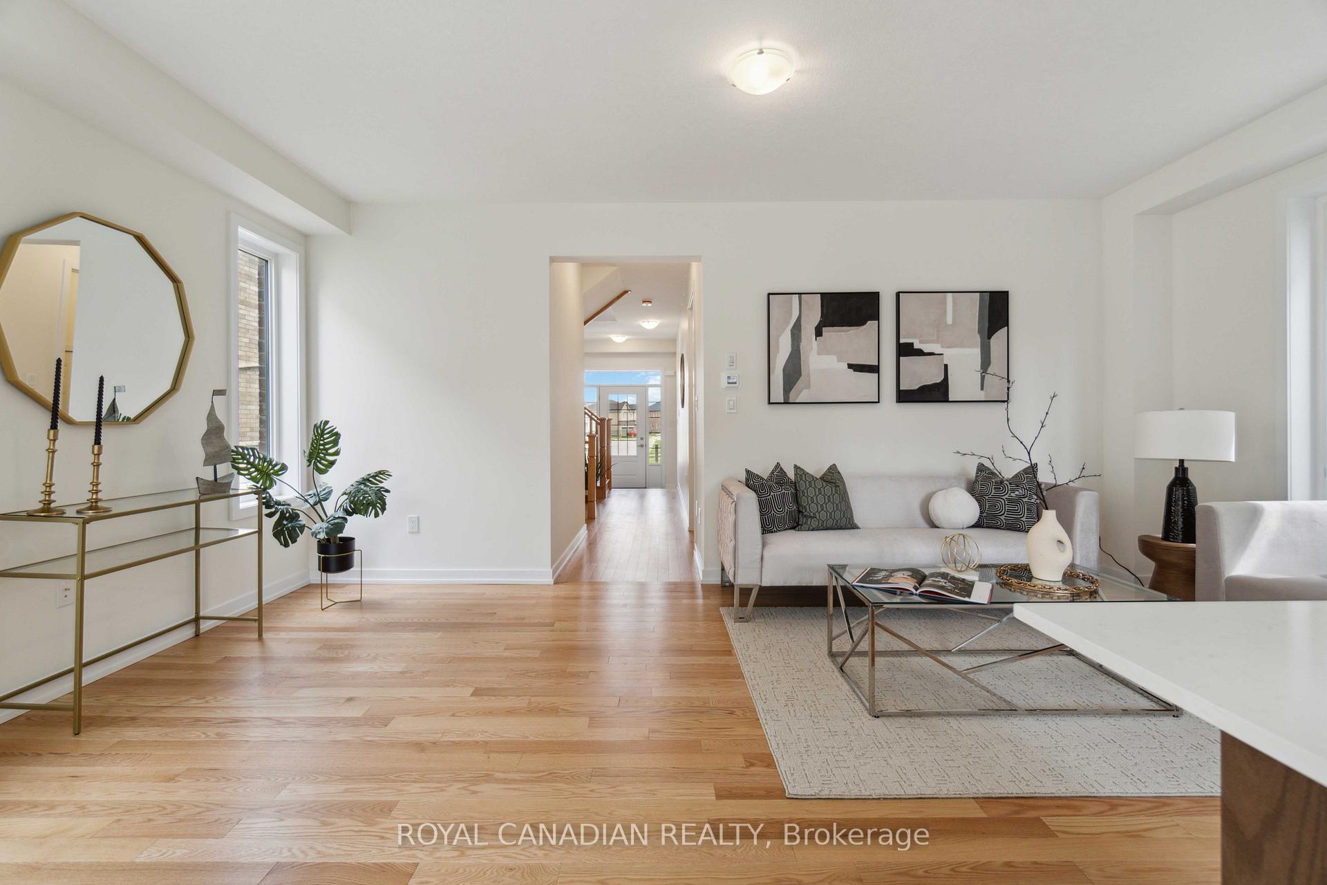 Photo 17 of 40 Lumb Drive, Cambridge — HOMEH