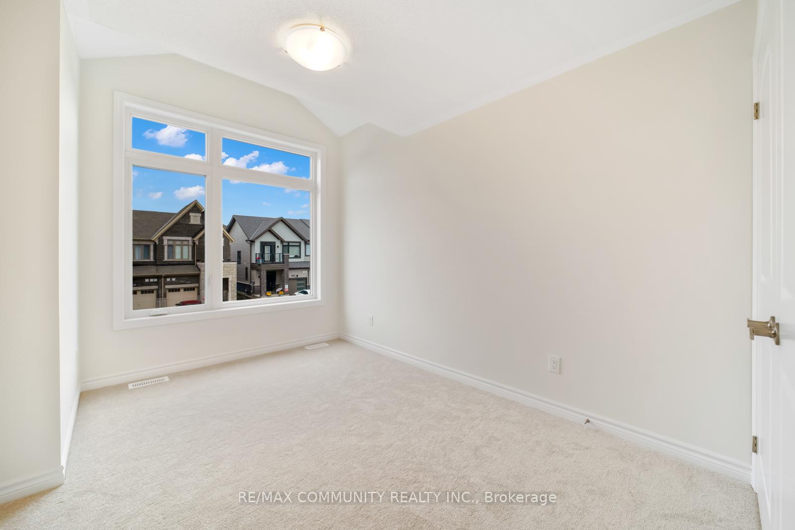 Photo 25 of 1116 Thompson Drive, Oshawa, Kedron — HOMEH