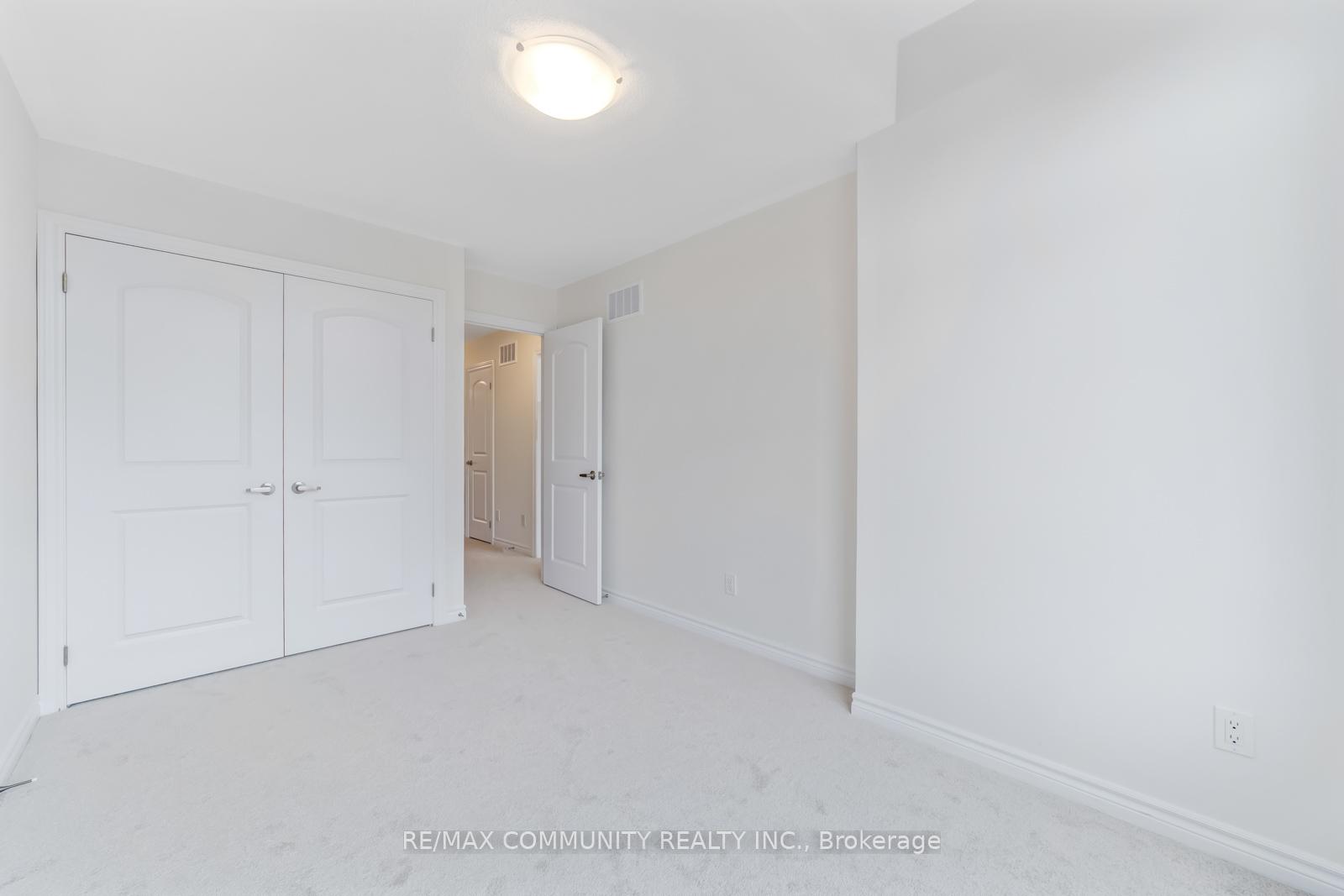 Photo 17 of 1116 Thompson Drive, Oshawa, Kedron — HOMEH