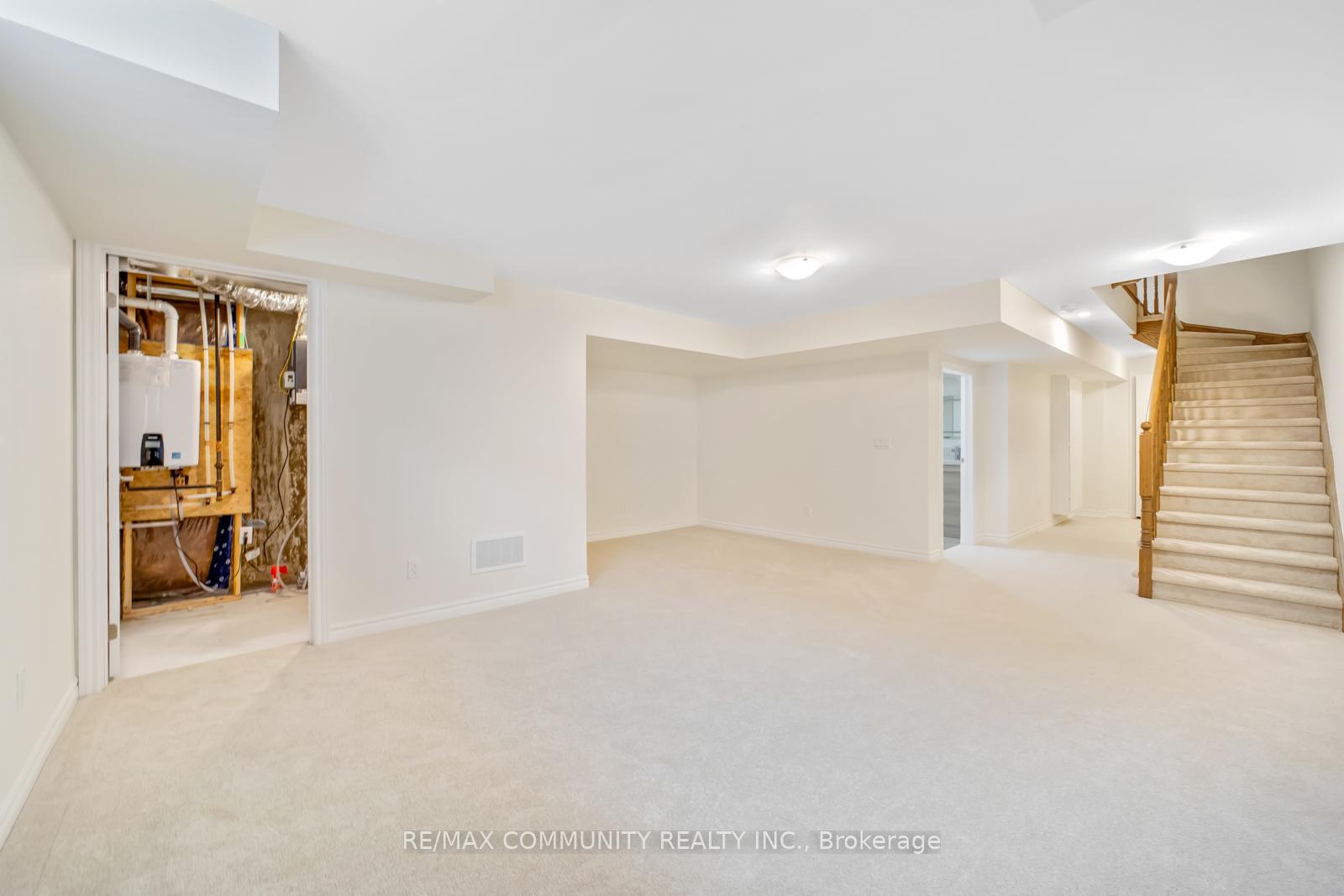 Photo 18 of 1116 Thompson Drive, Oshawa, Kedron — HOMEH