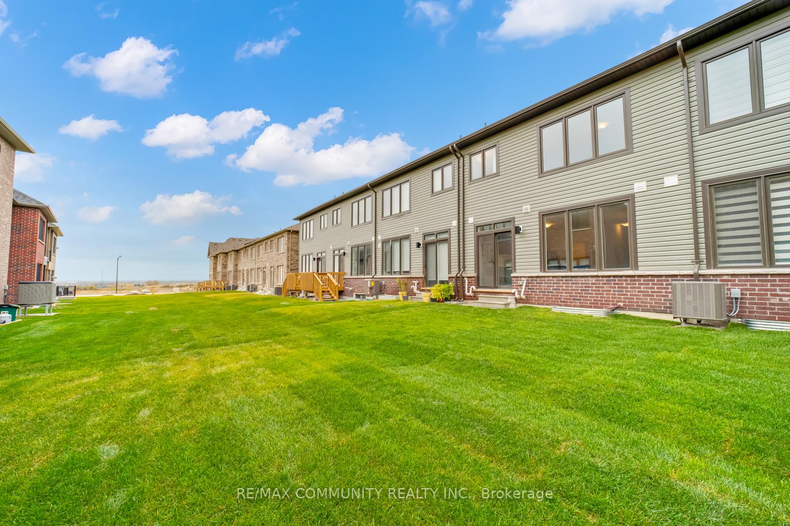 Photo 31 of 1116 Thompson Drive, Oshawa, Kedron — HOMEH