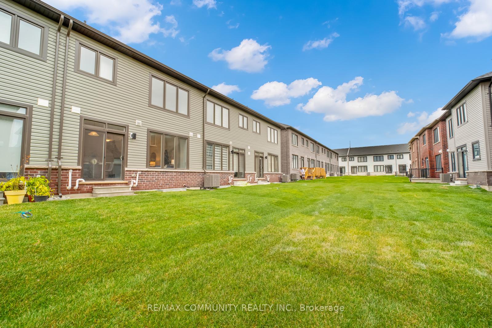 Photo 30 of 1116 Thompson Drive, Oshawa, Kedron — HOMEH
