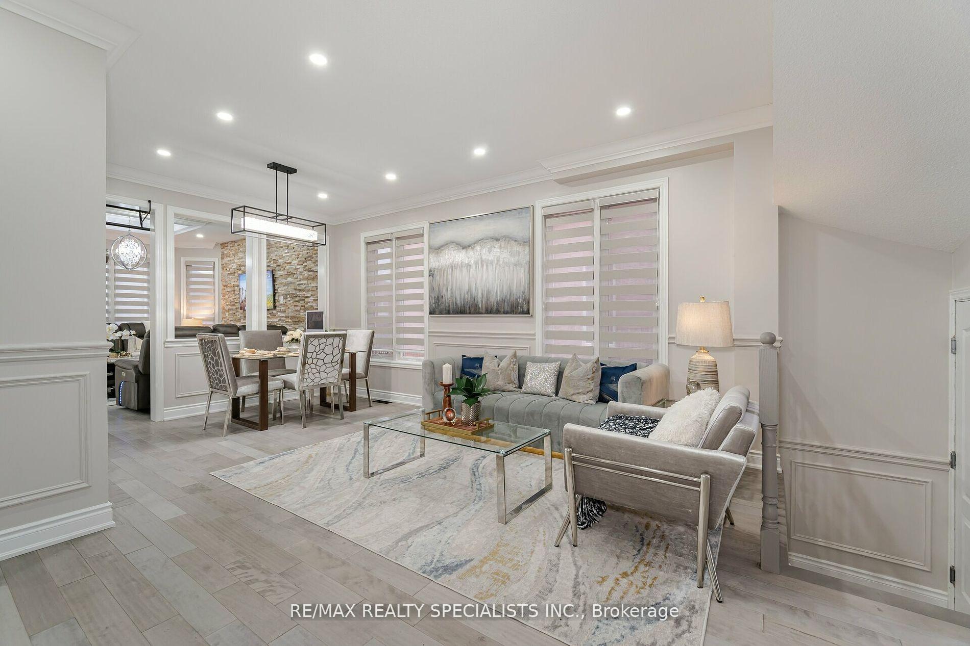 Photo 9 of 37 Harbourtown Crescent, Brampton, Madoc — HOMEH