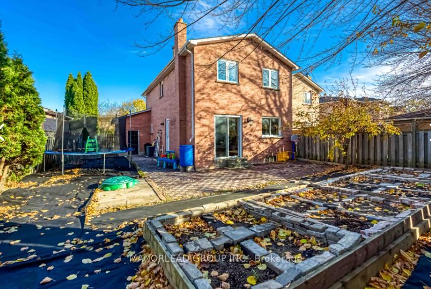 Photo 5 of 40 Michener Crescent, Markham, Raymerville — HOMEH