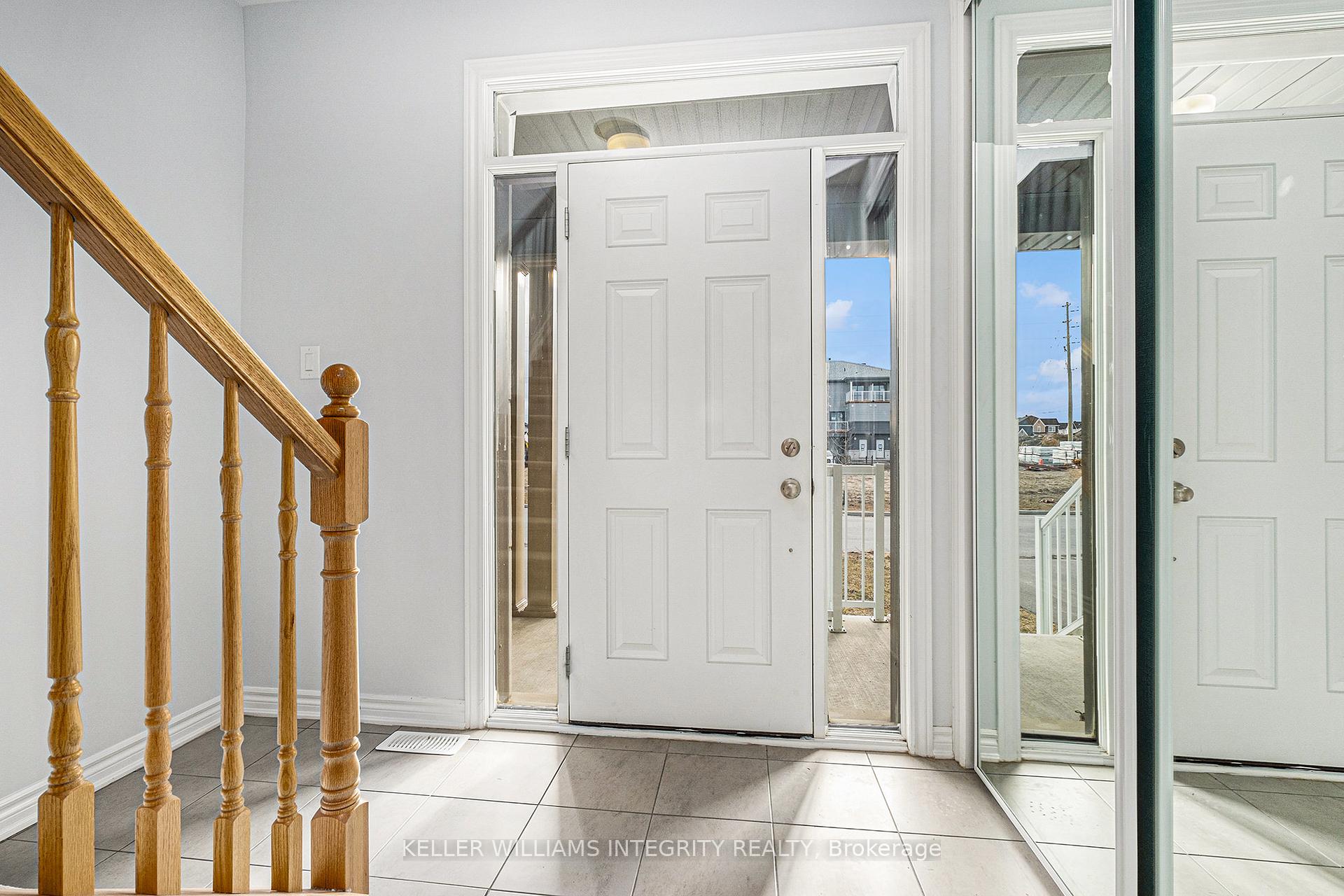 Photo 3 of 614 Rye Grass Way, Ottawa, Barrhaven - Half Moon Bay — HOMEH