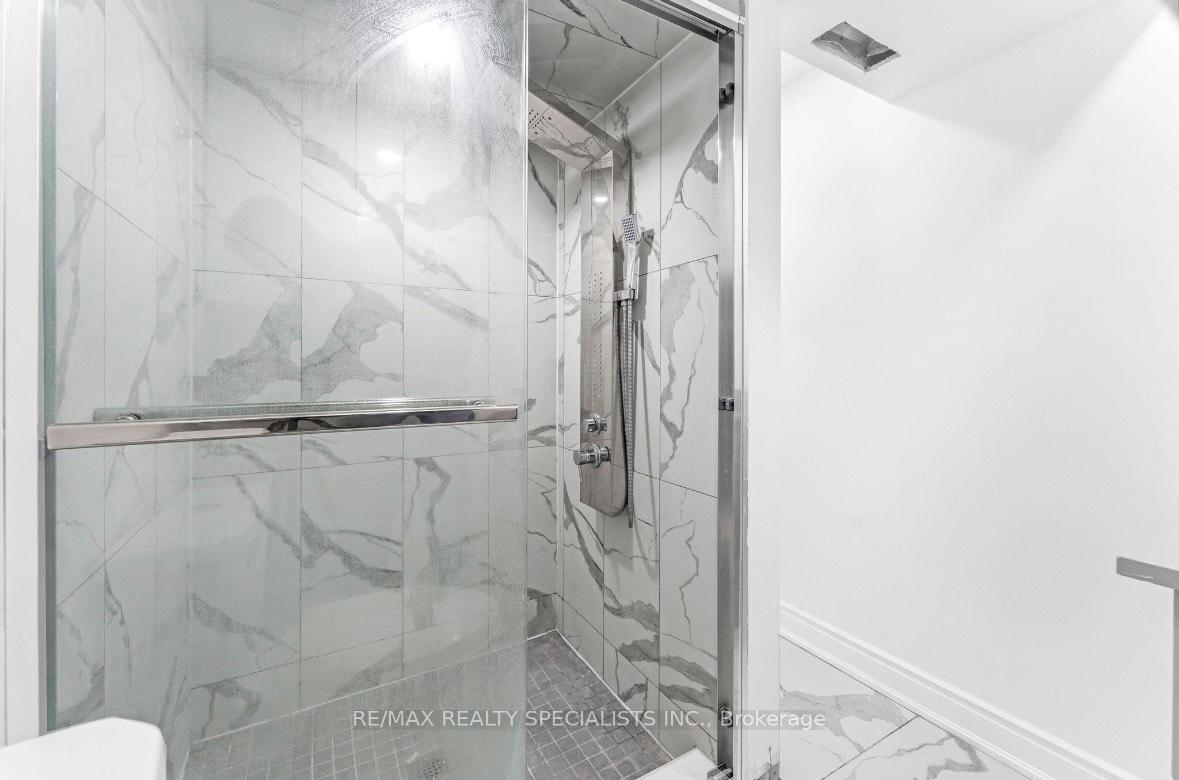 Photo 30 of 67 Winterfold Drive, Brampton, Madoc — HOMEH