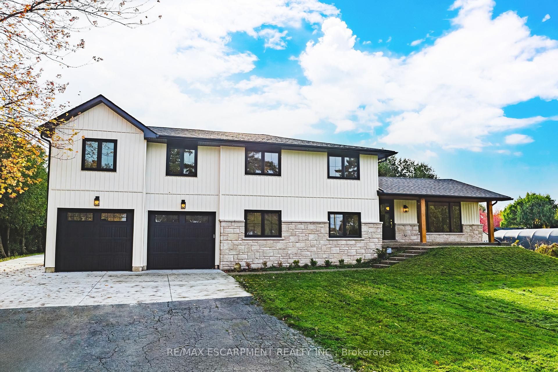 Photo 1 of 3111 Cemetery Road, Hamilton, Rural Glanbrook — HOMEH