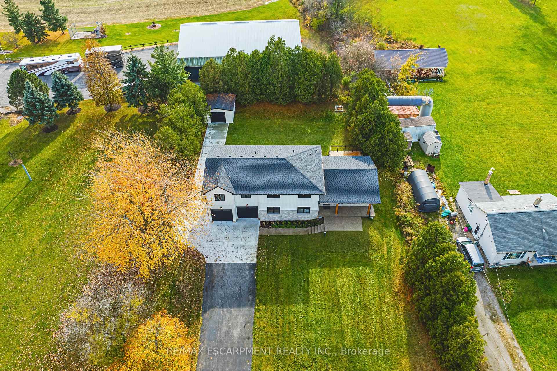 Photo 36 of 3111 Cemetery Road, Hamilton, Rural Glanbrook — HOMEH