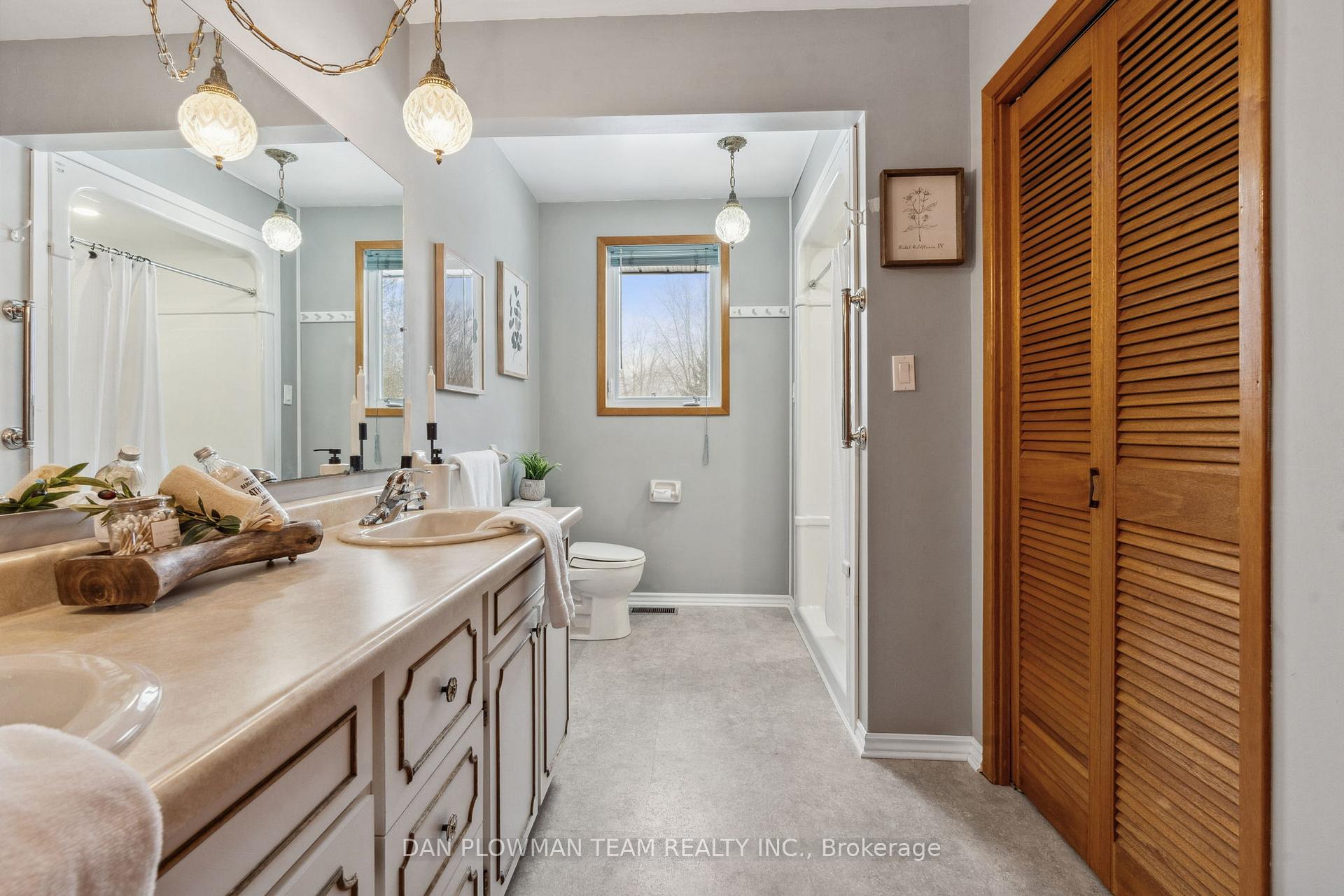 Photo 18 of 4880 Liberty Street N, Clarington, Rural Clarington — HOMEH