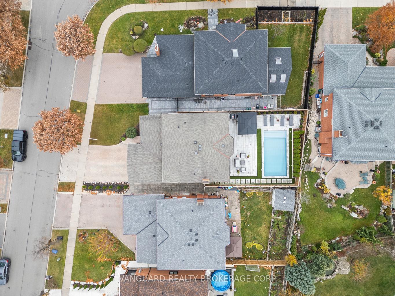 Photo 40 of 61 Belair Way, Vaughan, East Woodbridge — HOMEH