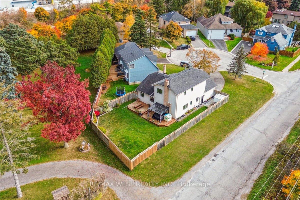 Photo 6 of 1502 Streamside Court, Pickering, Bay Ridges — HOMEH