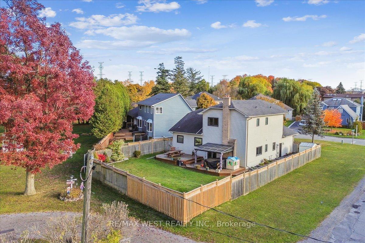 Photo 14 of 1502 Streamside Court, Pickering, Bay Ridges — HOMEH
