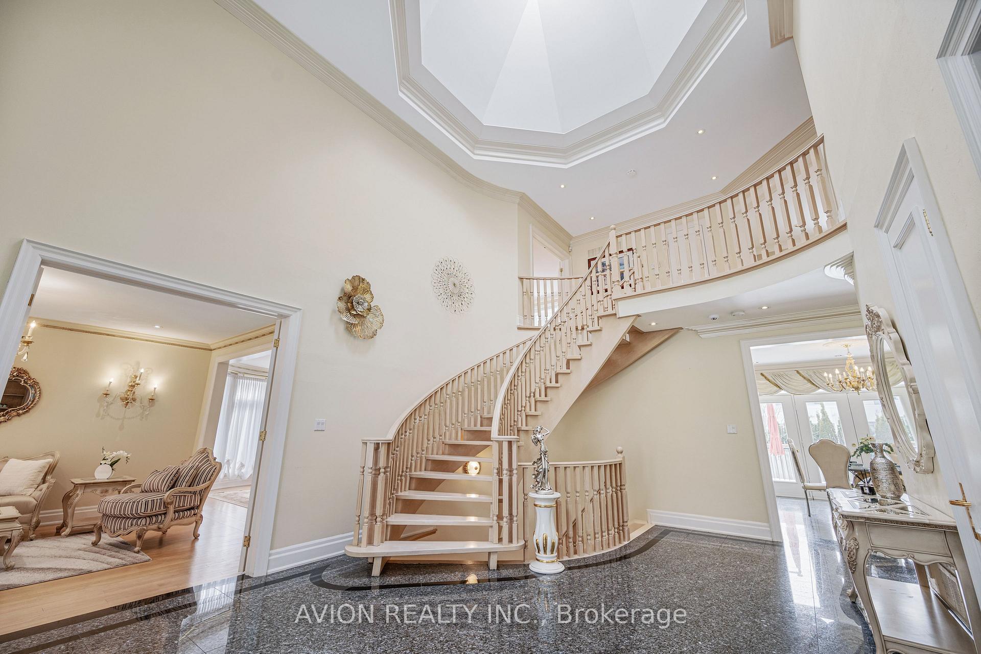Photo 15 of 13 Bayview Forest Lane, Markham, Grandview — HOMEH