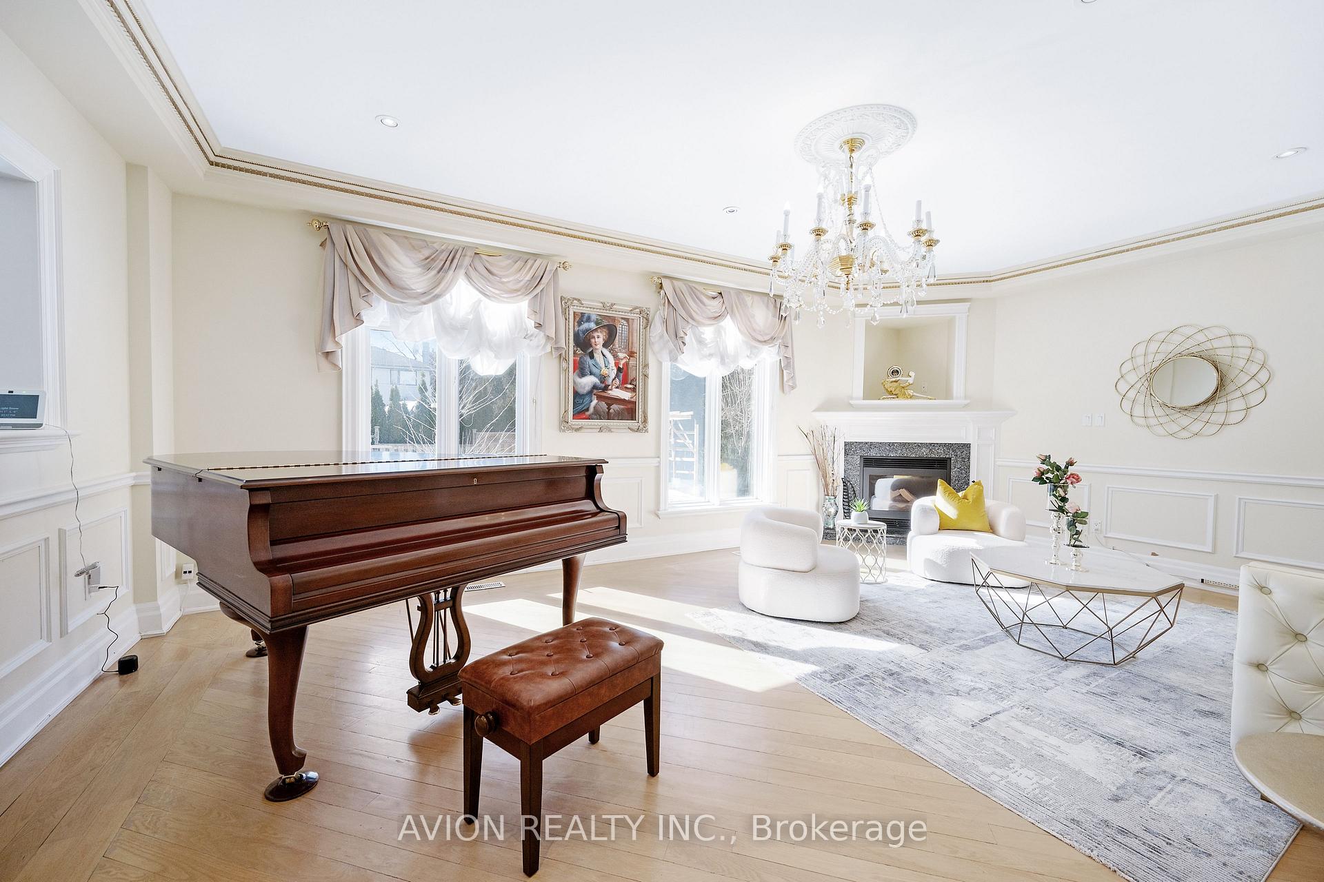 Photo 18 of 13 Bayview Forest Lane, Markham, Grandview — HOMEH