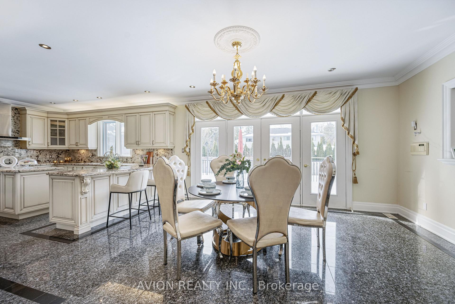 Photo 38 of 13 Bayview Forest Lane, Markham, Grandview — HOMEH