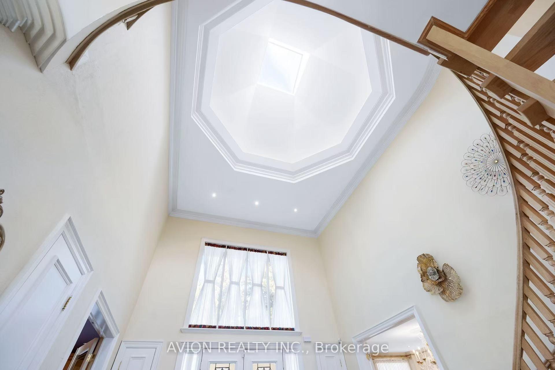 Photo 10 of 13 Bayview Forest Lane, Markham, Grandview — HOMEH