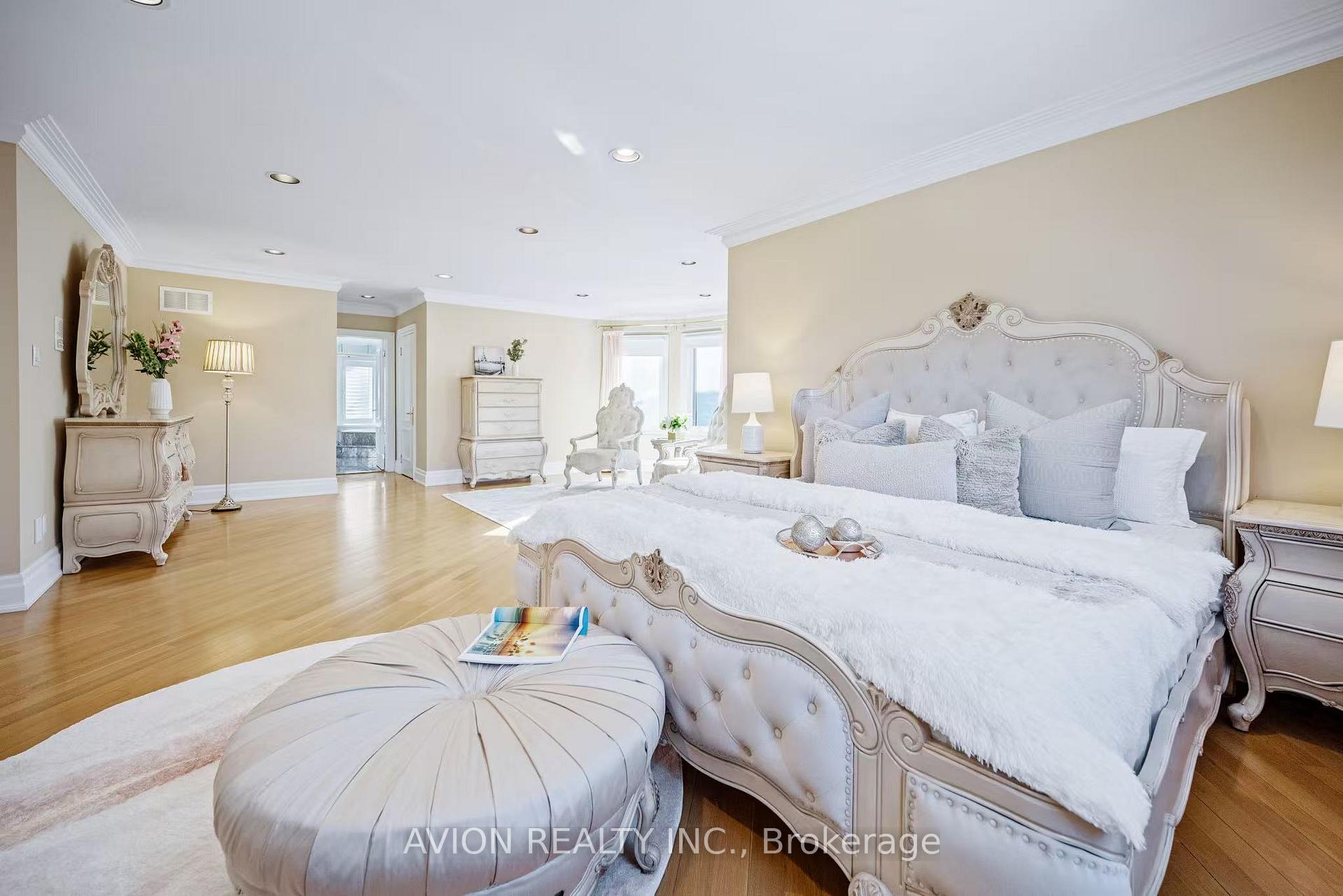 Photo 21 of 13 Bayview Forest Lane, Markham, Grandview — HOMEH
