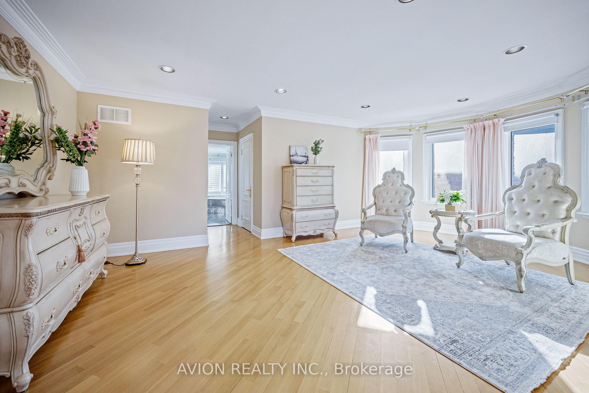 Photo 17 of 13 Bayview Forest Lane, Markham, Grandview — HOMEH