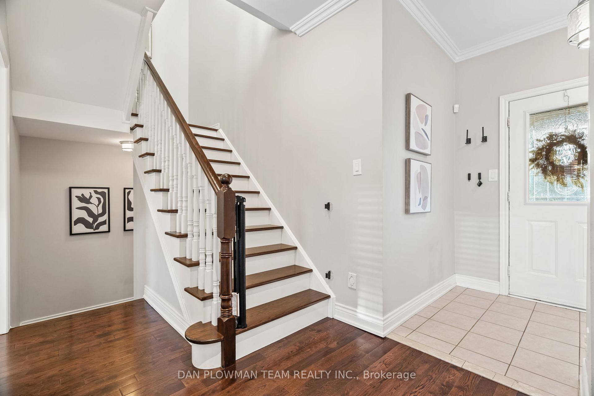 Photo 2 of 103 Charest Place, Whitby, Brooklin — HOMEH