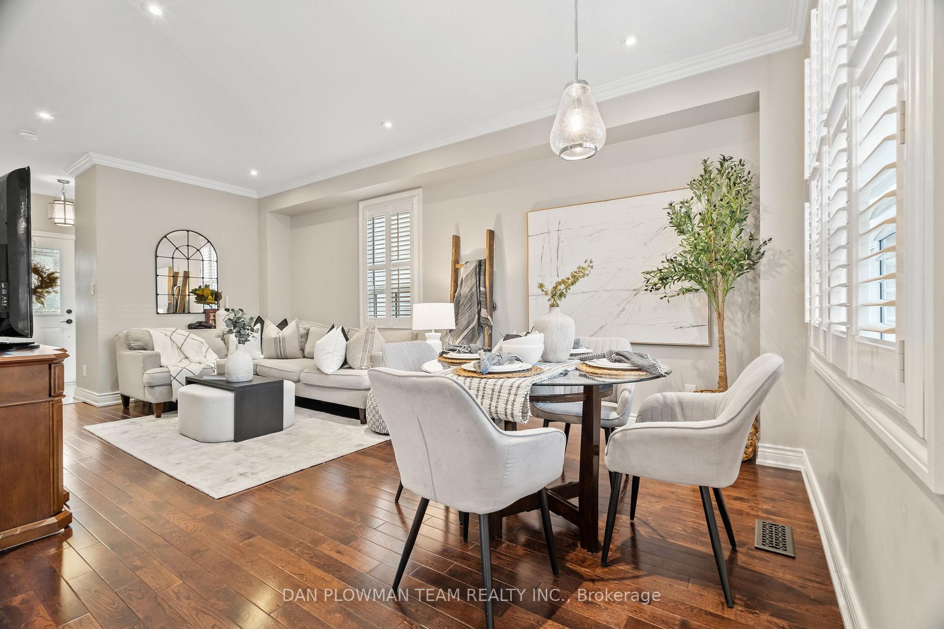 Photo 5 of 103 Charest Place, Whitby, Brooklin — HOMEH