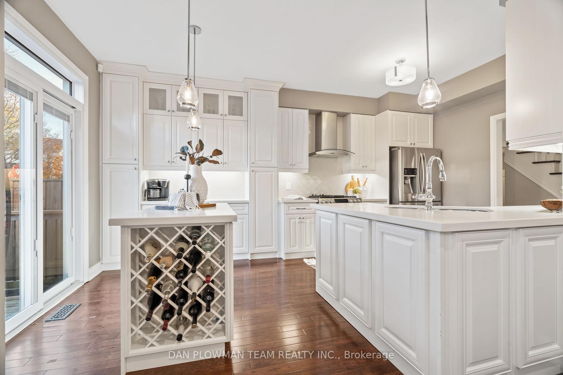Photo 15 of 103 Charest Place, Whitby, Brooklin — HOMEH