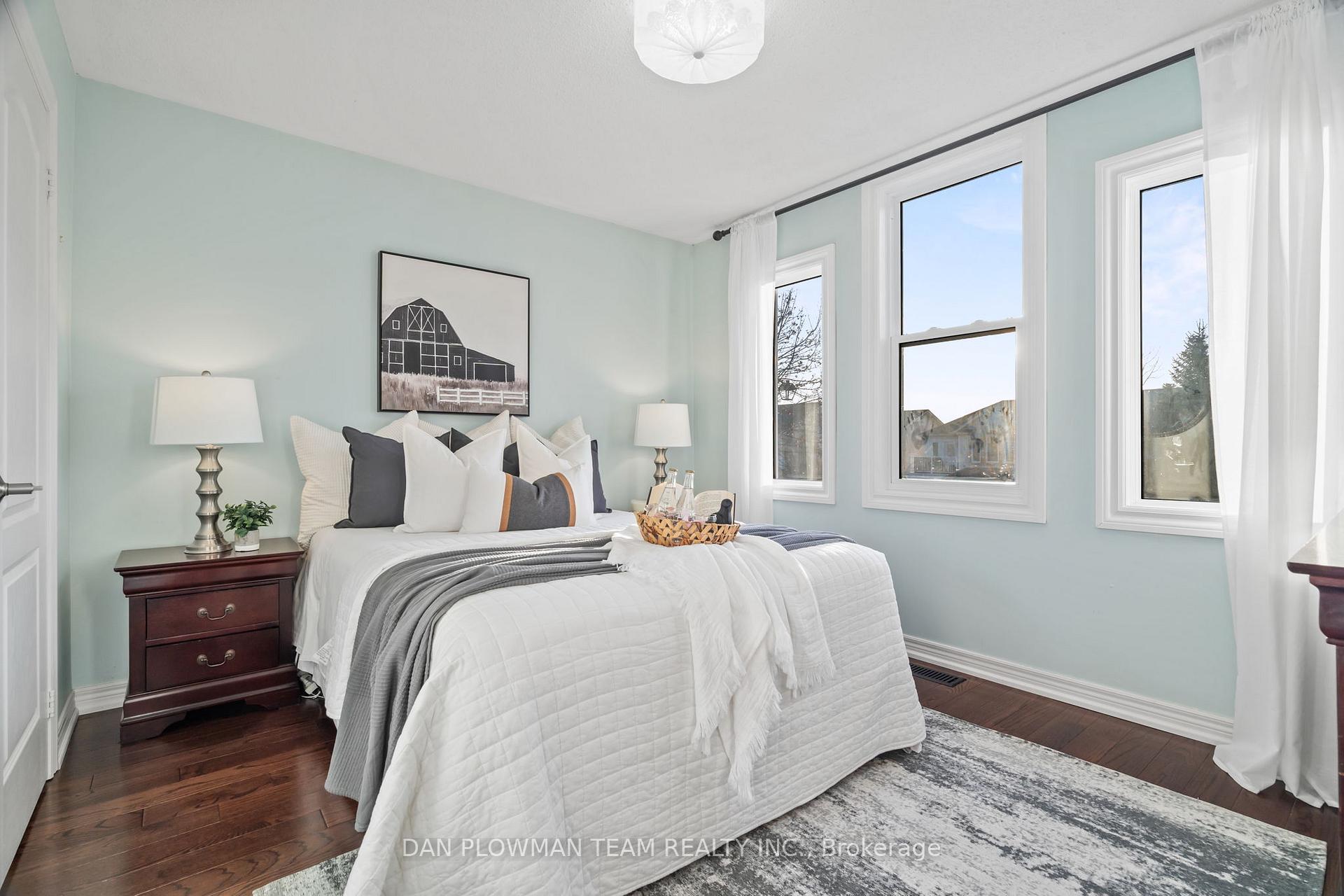Photo 14 of 103 Charest Place, Whitby, Brooklin — HOMEH