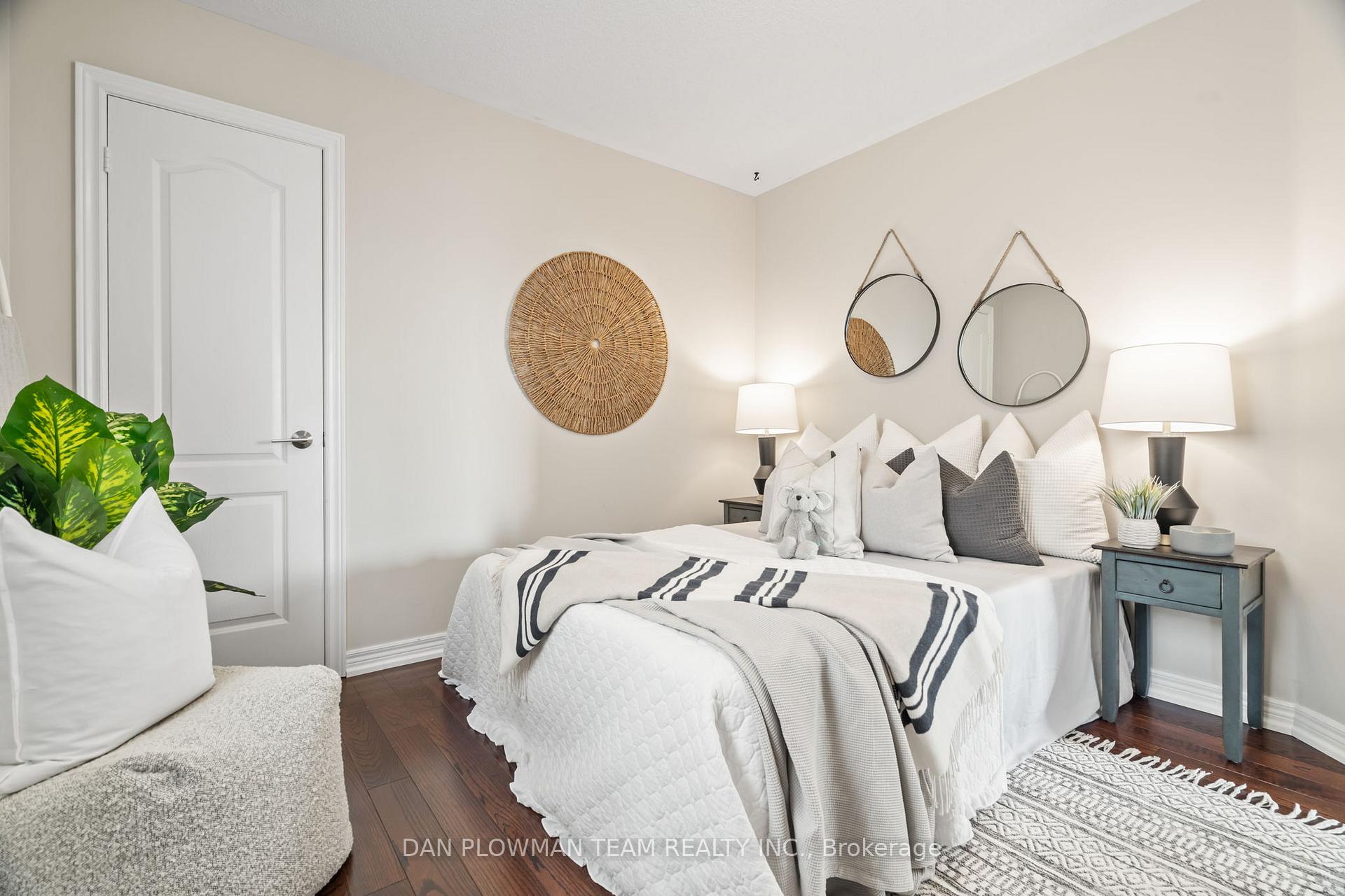 Photo 19 of 103 Charest Place, Whitby, Brooklin — HOMEH
