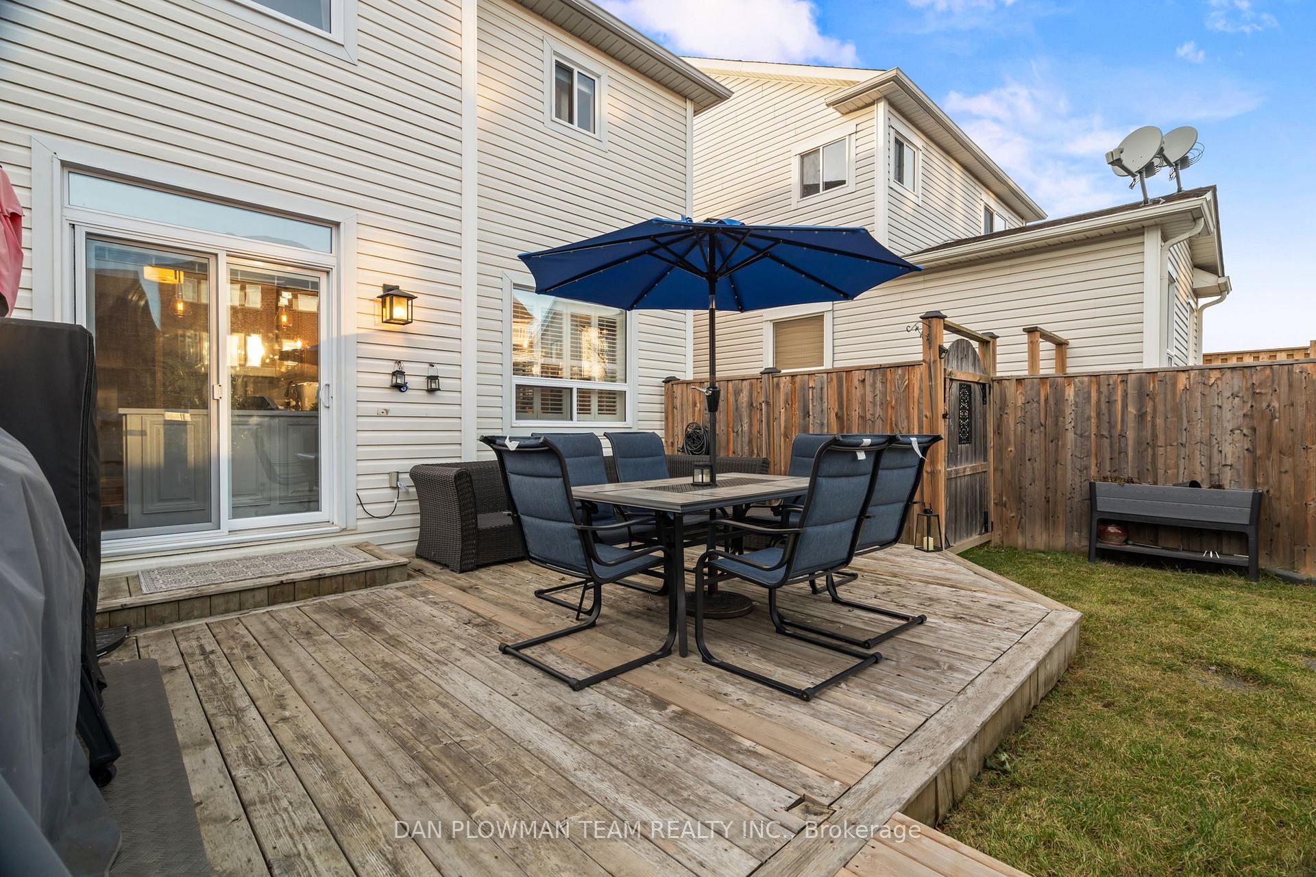 Photo 22 of 103 Charest Place, Whitby, Brooklin — HOMEH